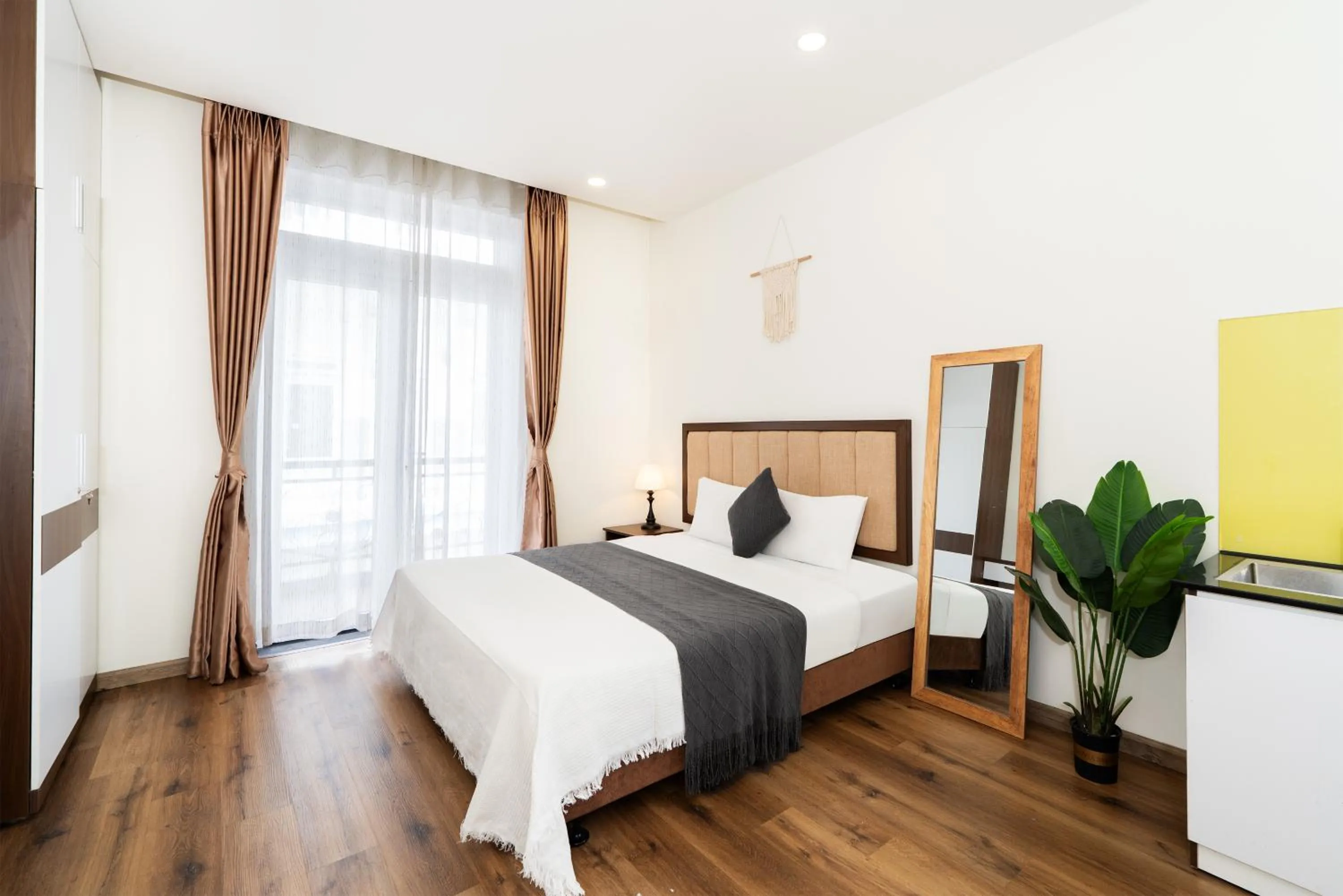 Studio with Balcony in Dalat Blanc Hotel & Apartment