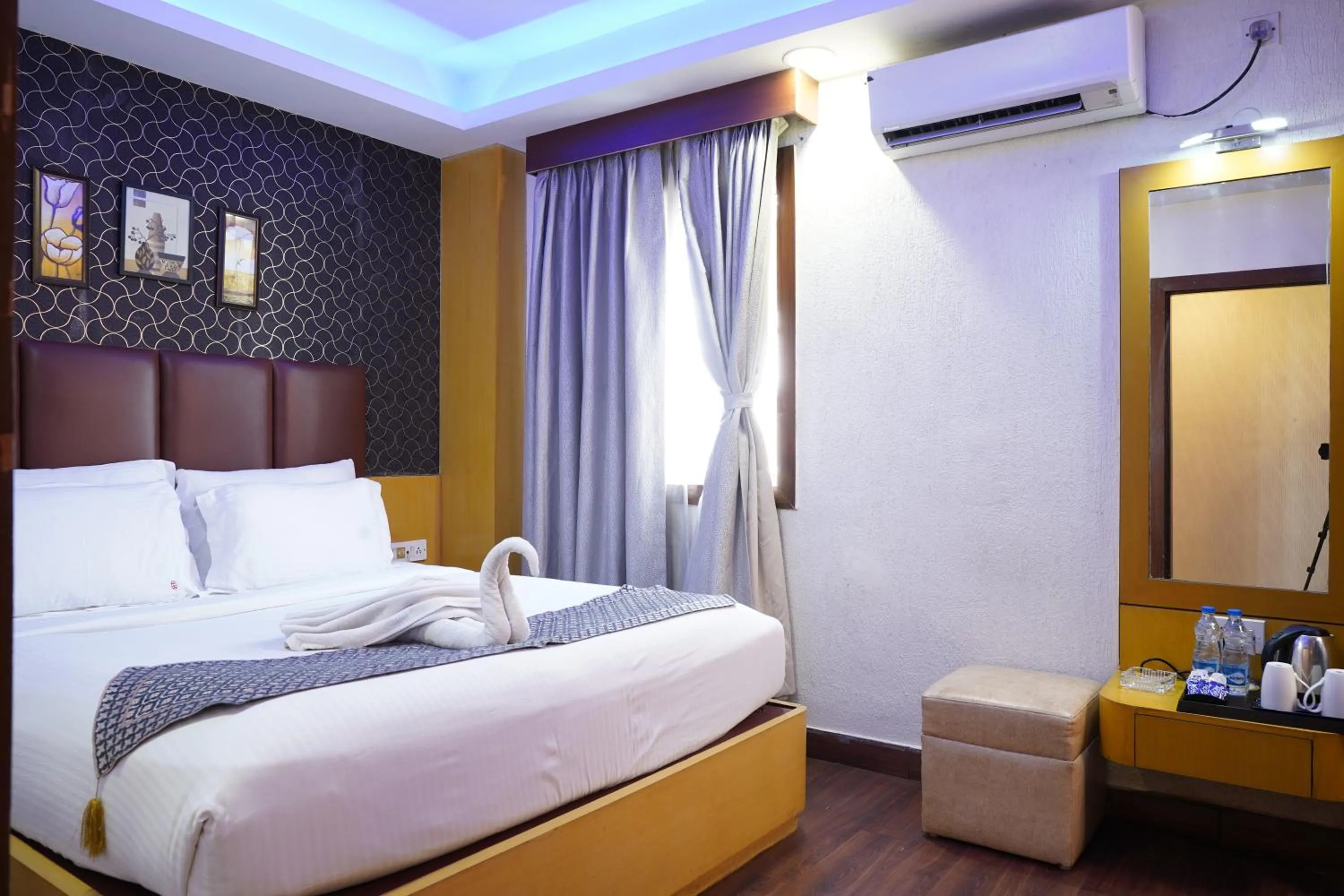 Superior Double Room - single occupancy in Hotel Emirates