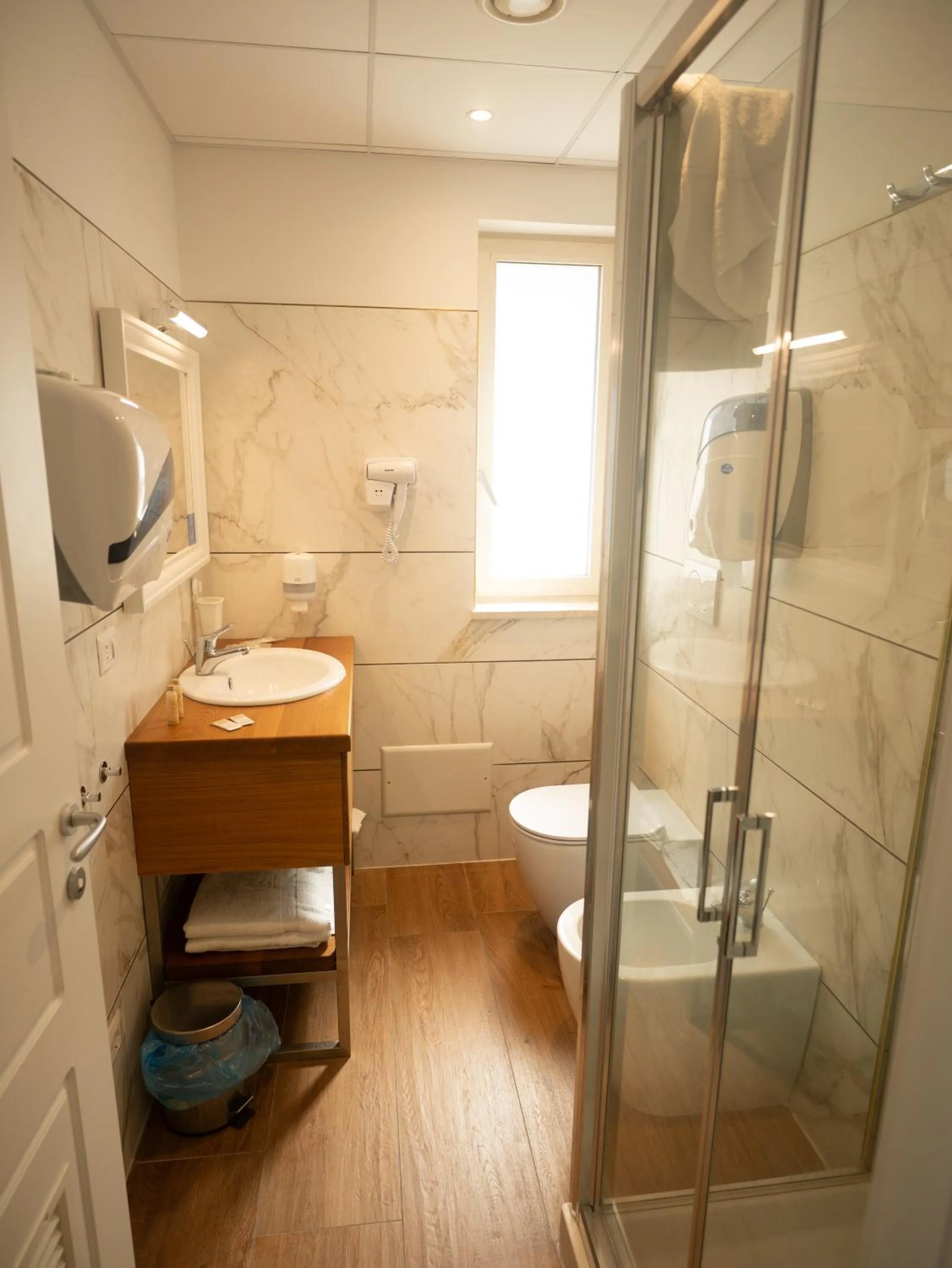 Double or Twin Room - single occupancy in ROOMS alCentro