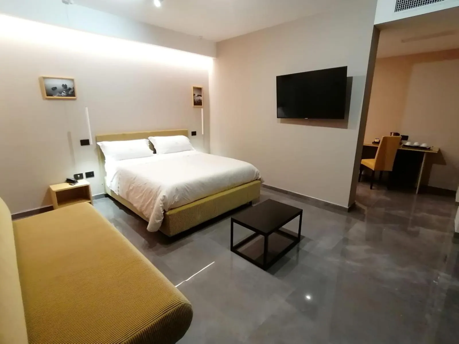 Family Suite in Hotel XBusiness