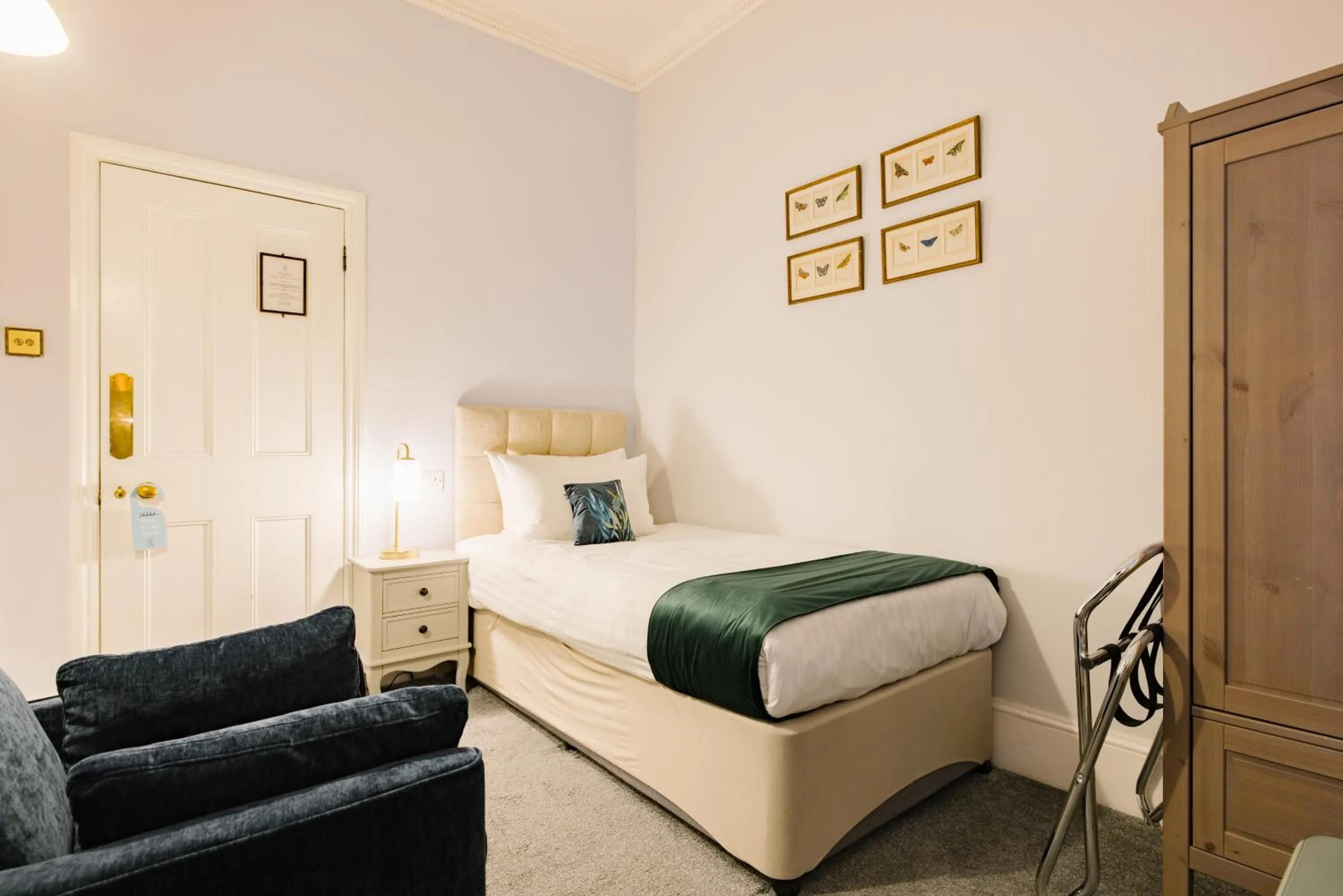 Single Room in The Abbey Notting Hill