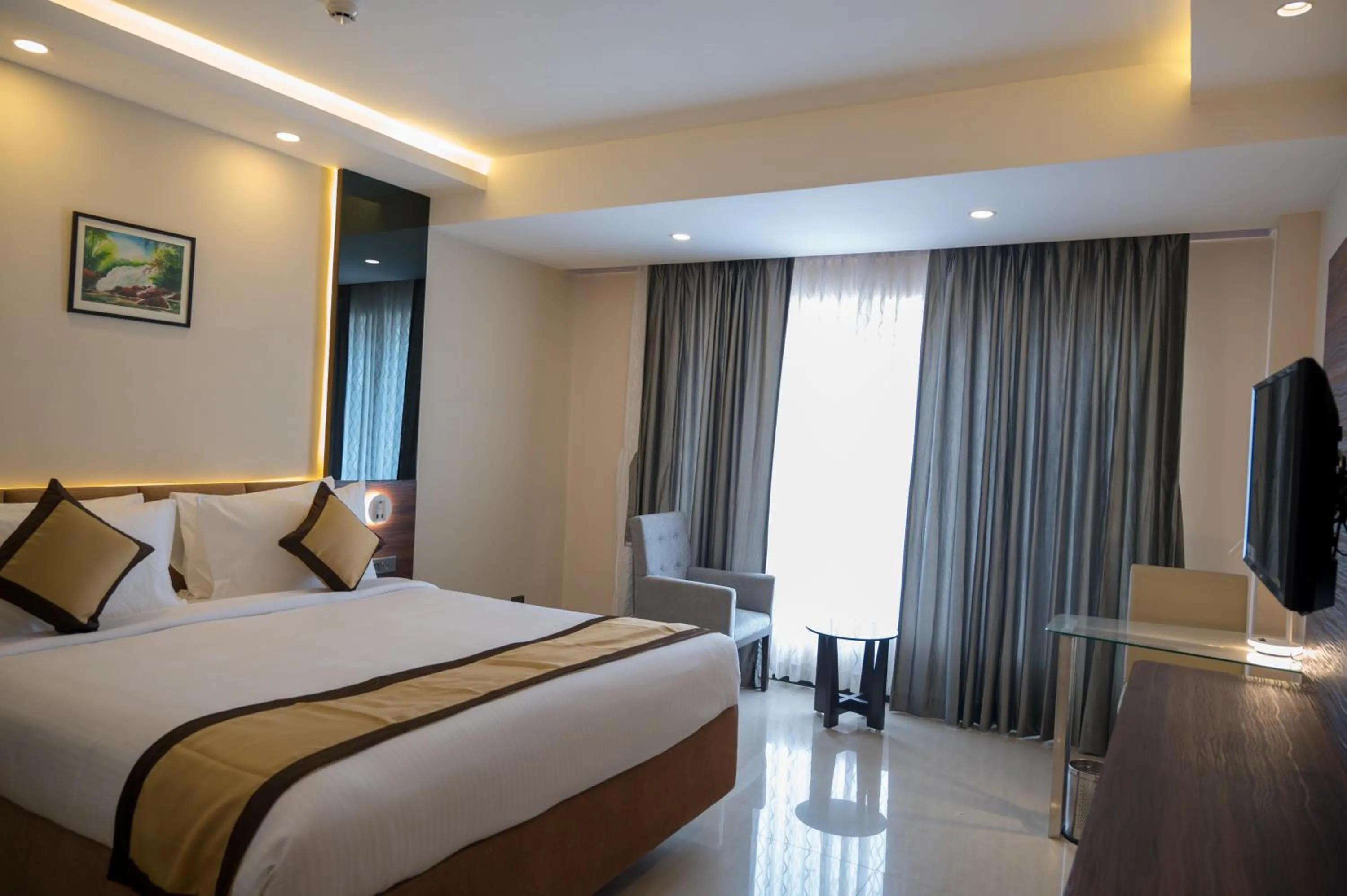 Deluxe Double Room - single occupancy in Golden Retreat