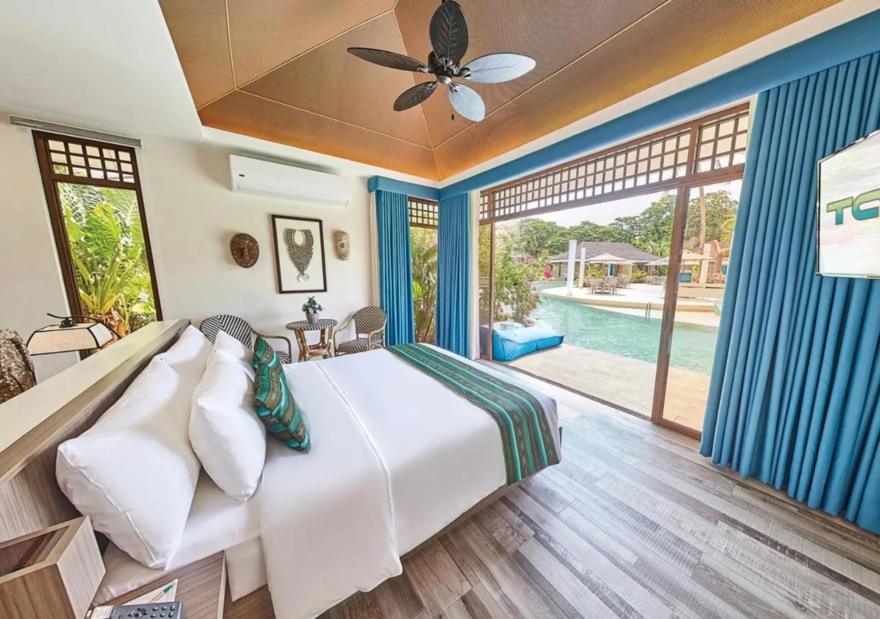 Casita Room - King with Direct Lagoon Pool Access in TAG Resort