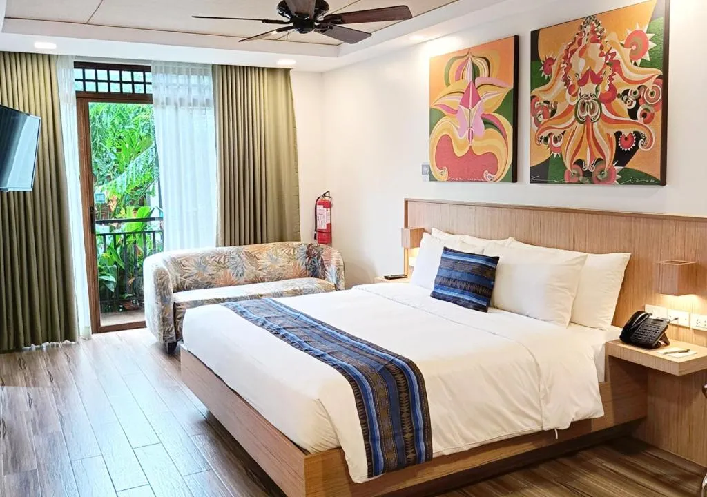 Deluxe Room - King Room with Garden View in TAG Resort