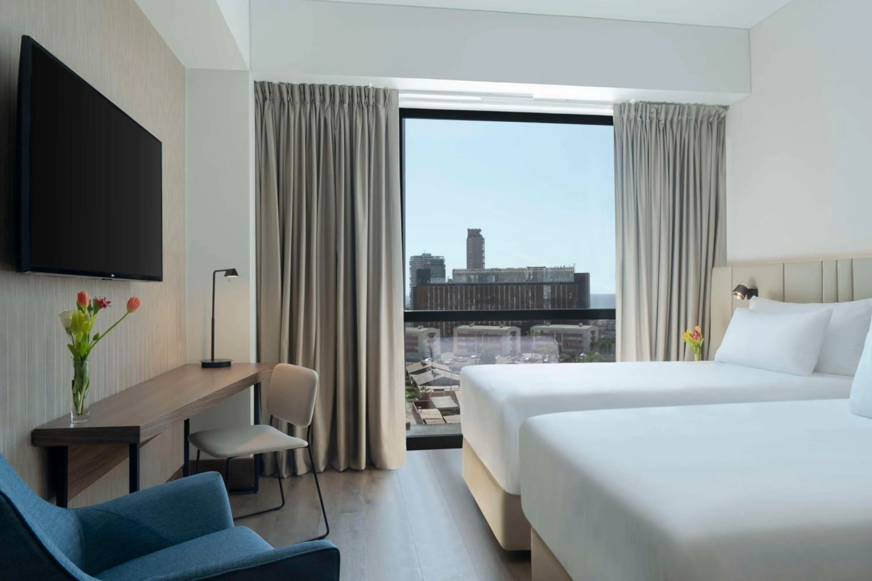 Standard Double or Twin Room with View in NH Iquique Pacifico