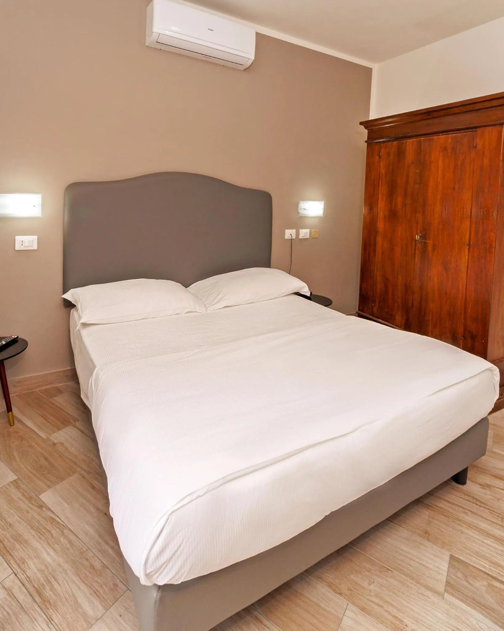 Standard Single Room in Hotel Villa Bonelli