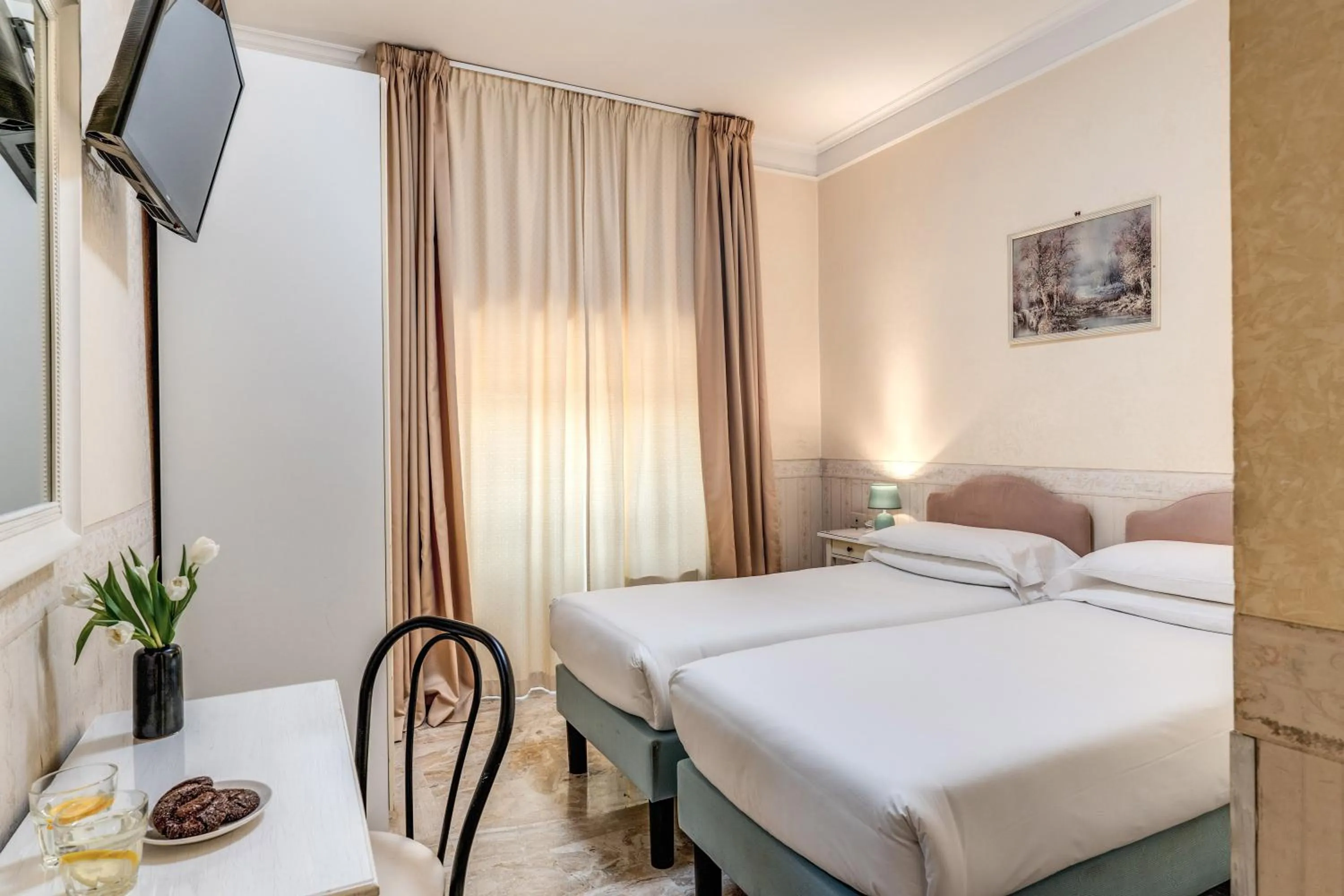 Double or Twin Room in Hotel Orazia