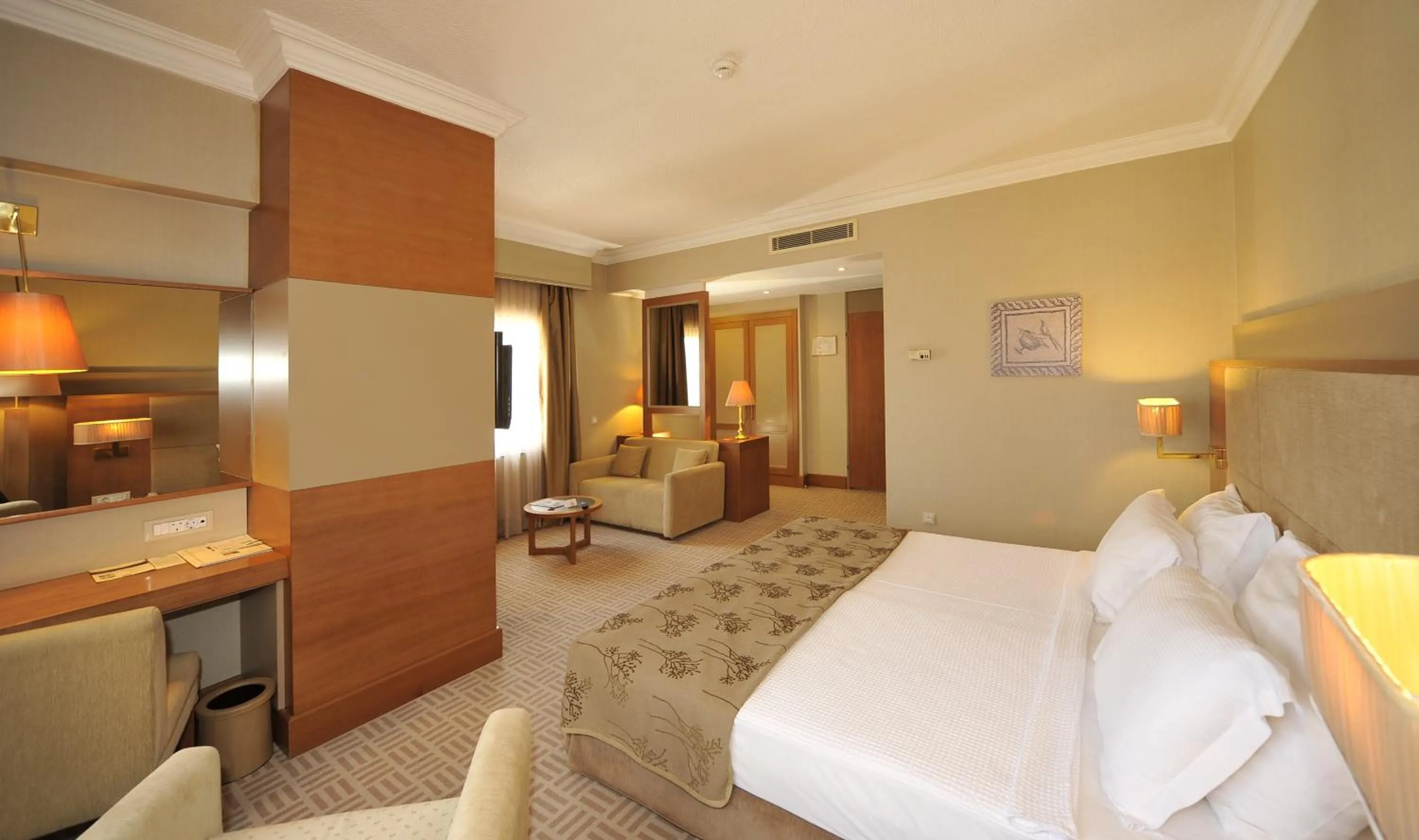 Corner Suite in Tugcan Hotel