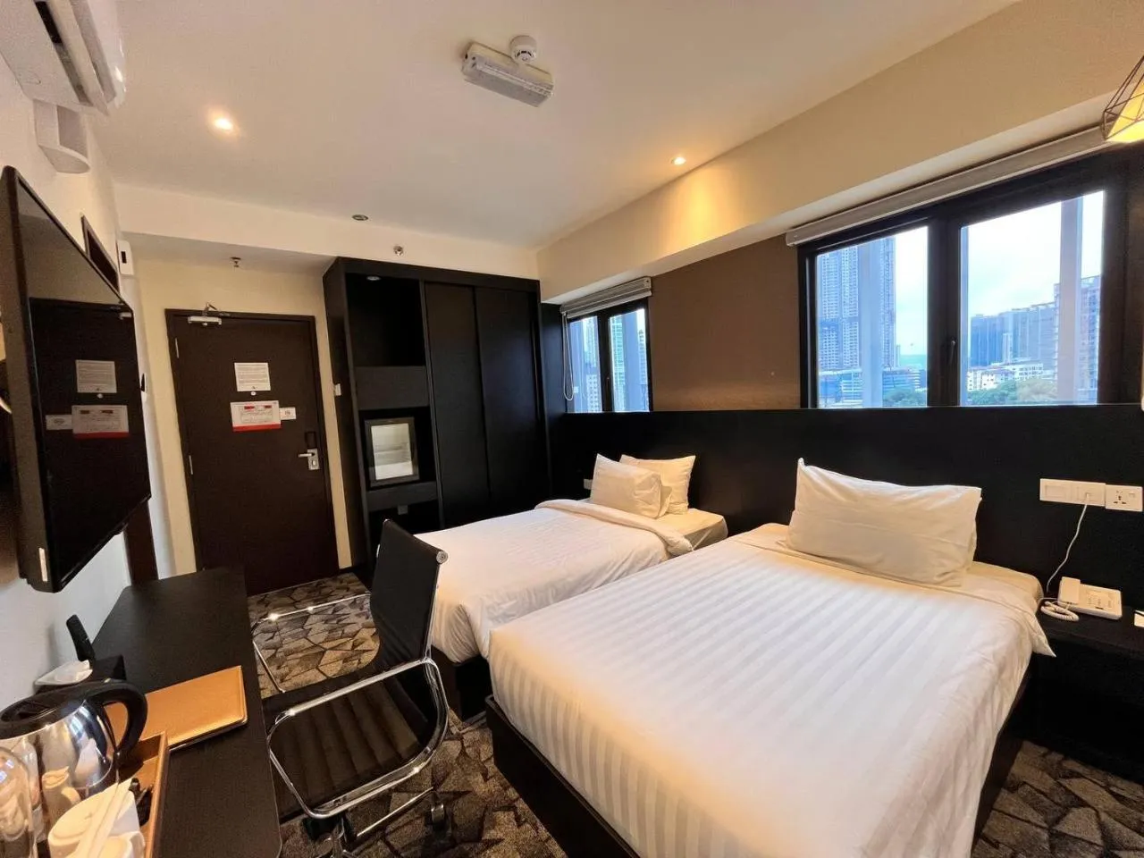 Deluxe Twin Room in Hotel Damai Kuala Lumpur