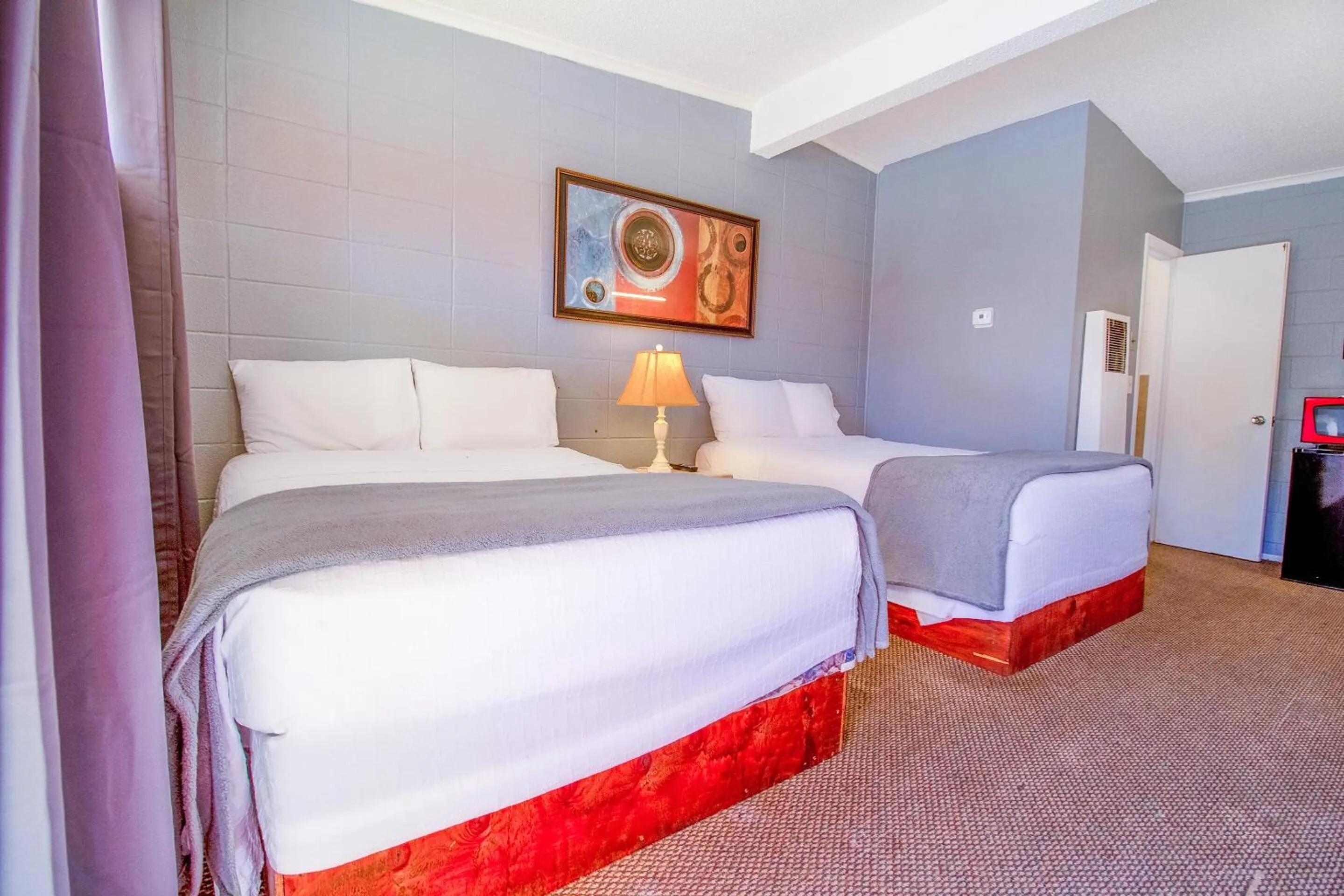 2 Full Bed in Wheeler Inn Texas, US - 83 By OYO