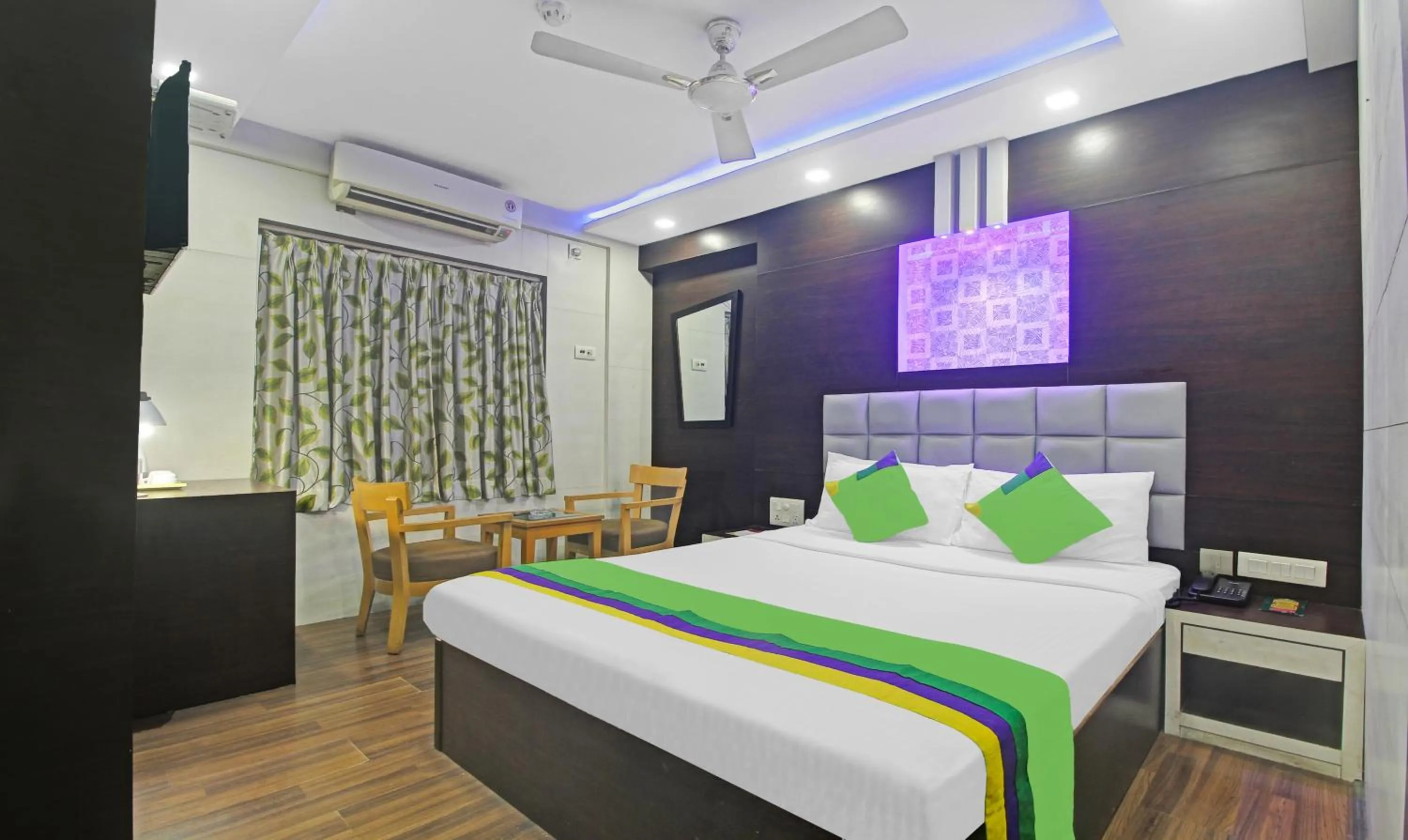 Standard Room - single occupancy in Treebo Mangalam, Bhawanipur