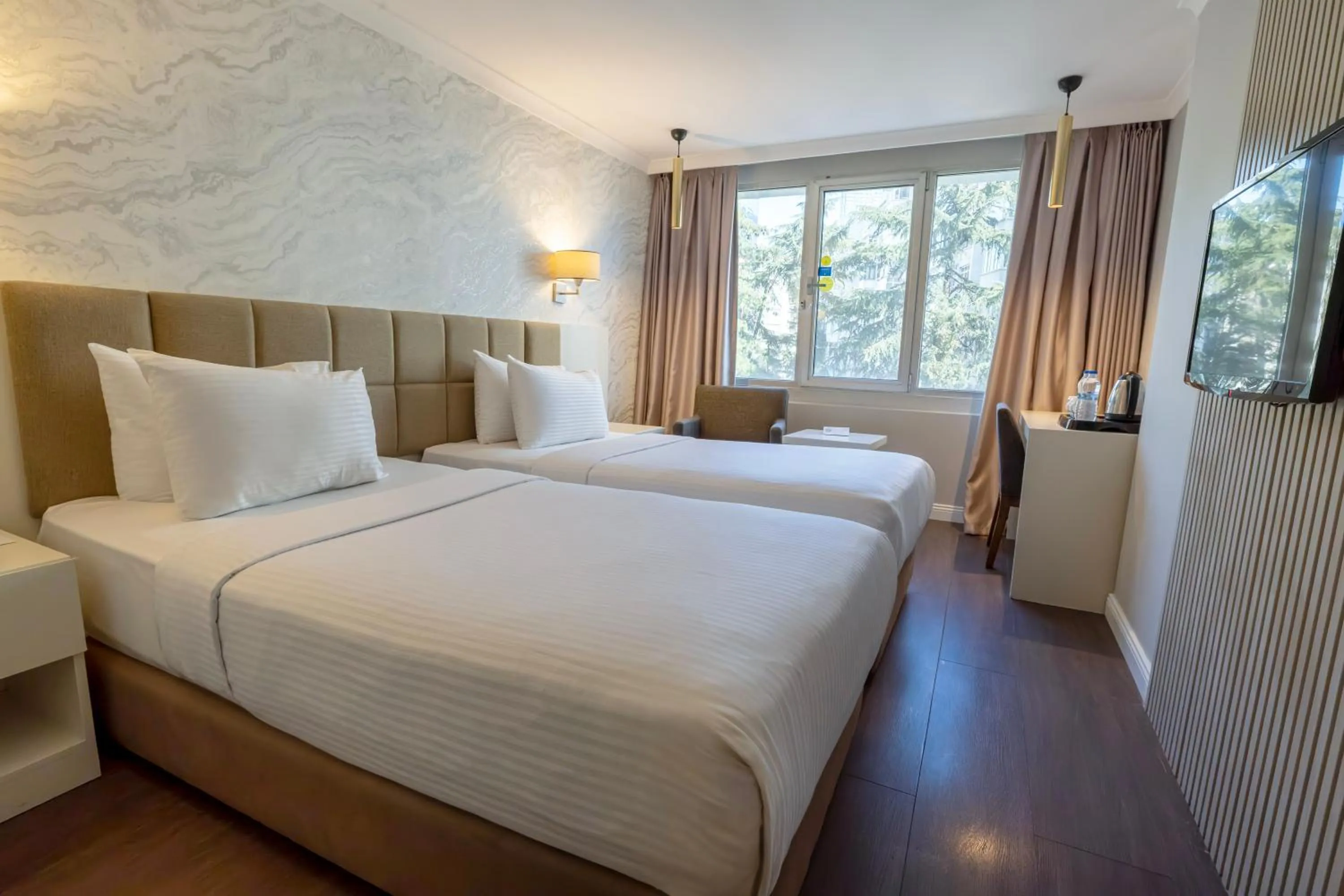Deluxe Twin Room - Free SPA Access in Dedeman Istanbul
