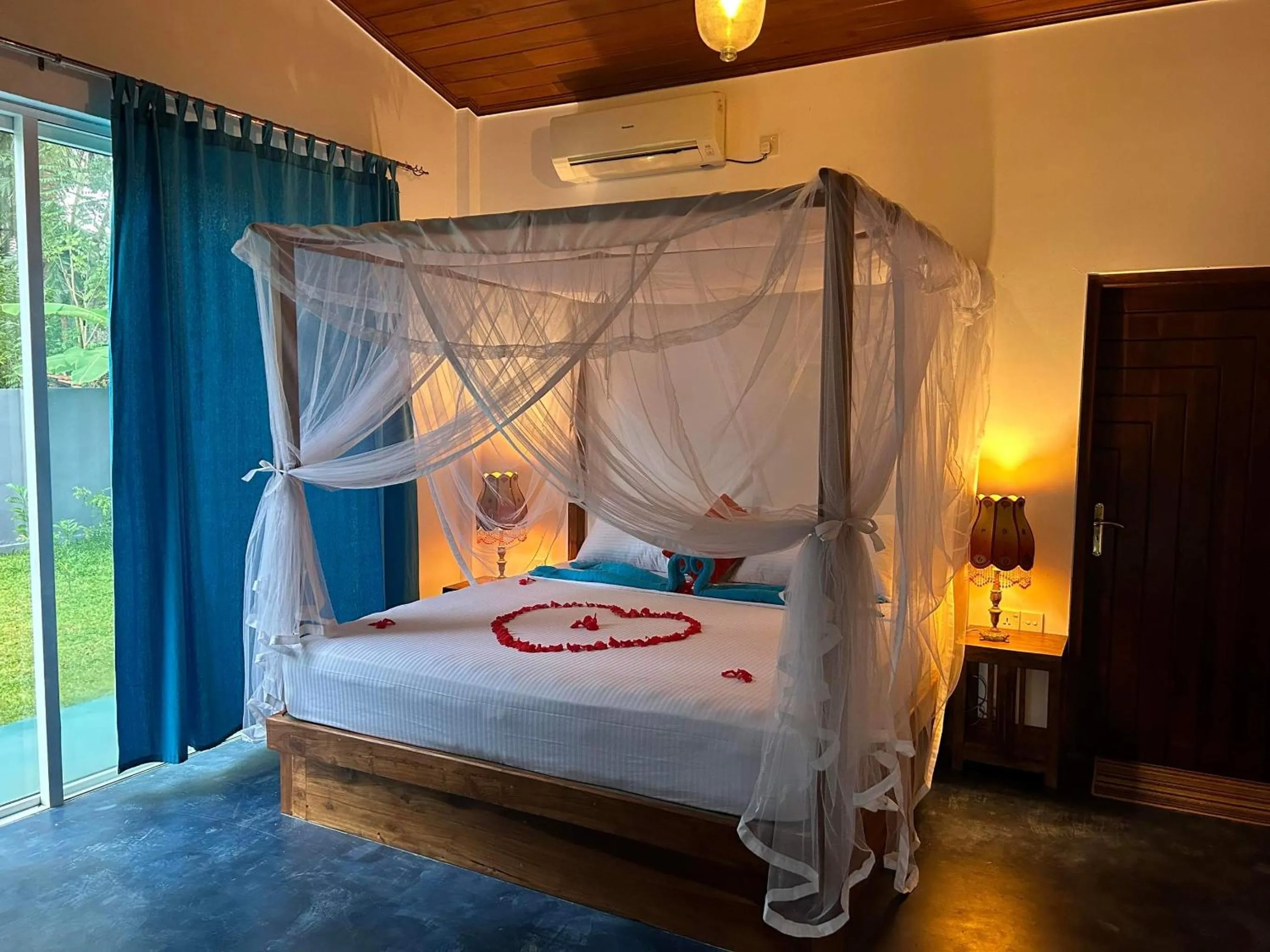 Deluxe Double Room with Outdoor Shower in Amba Kola Udawalawa
