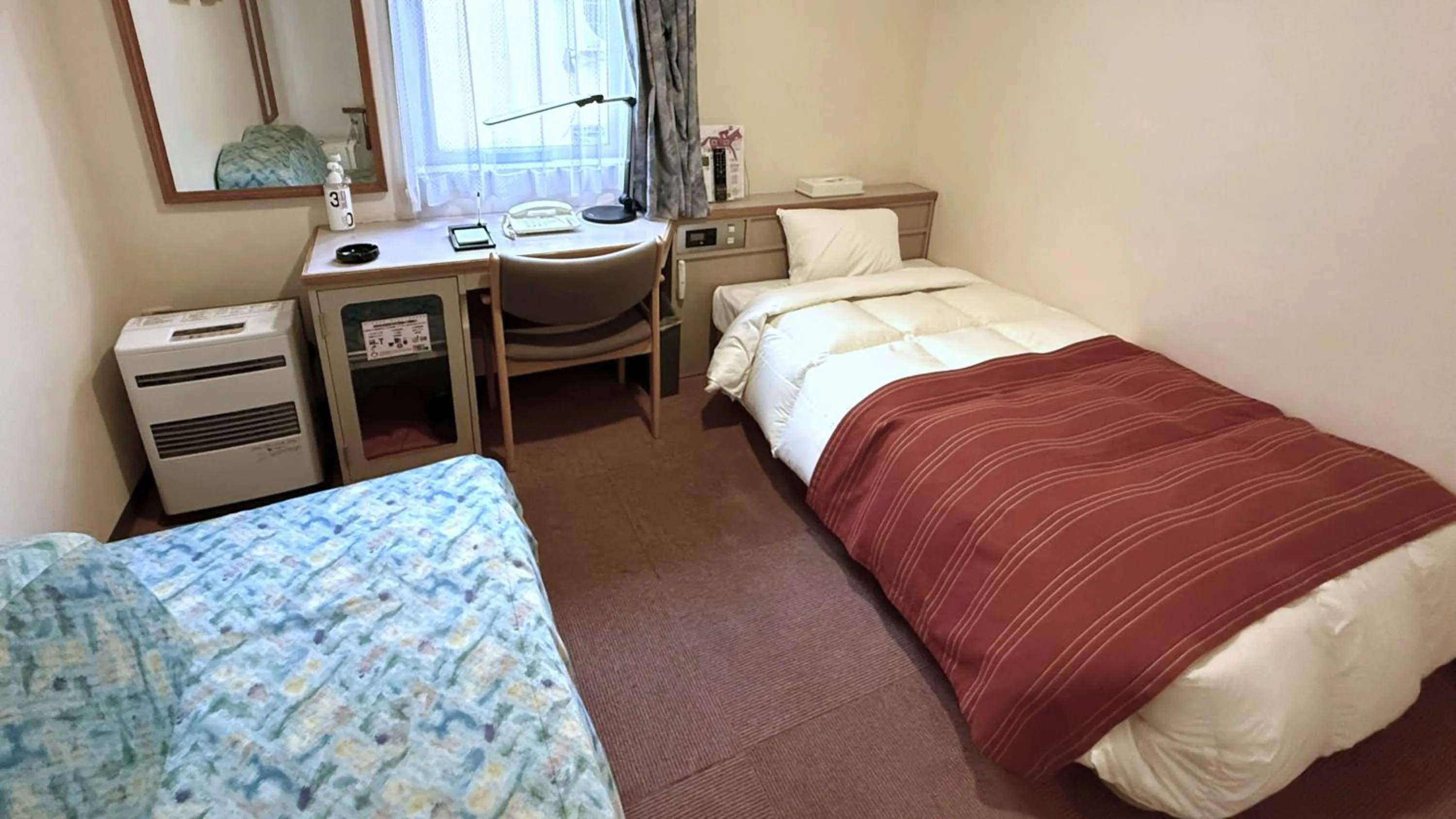 Superior Single Room - single occupancy in Hotel Sato