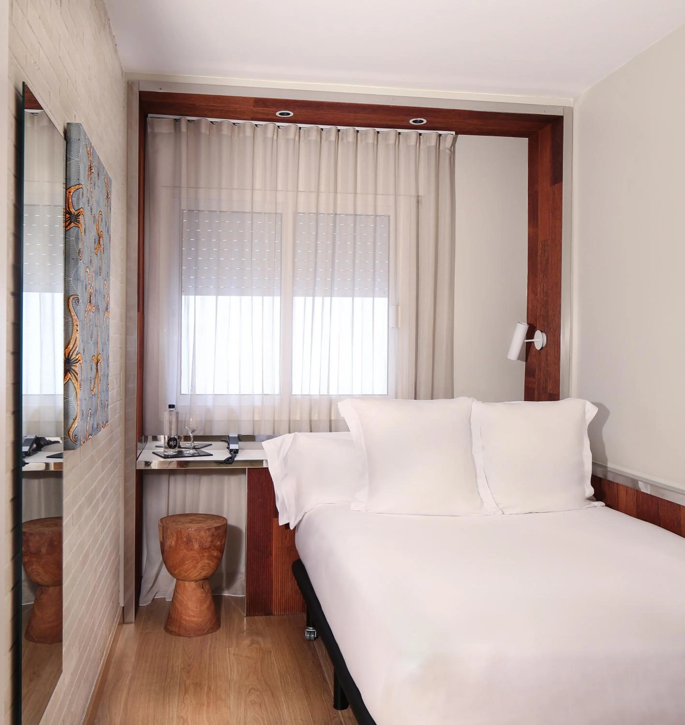 Executive Single Room in Hotel Balmes, a member of Preferred Hotels & Resorts