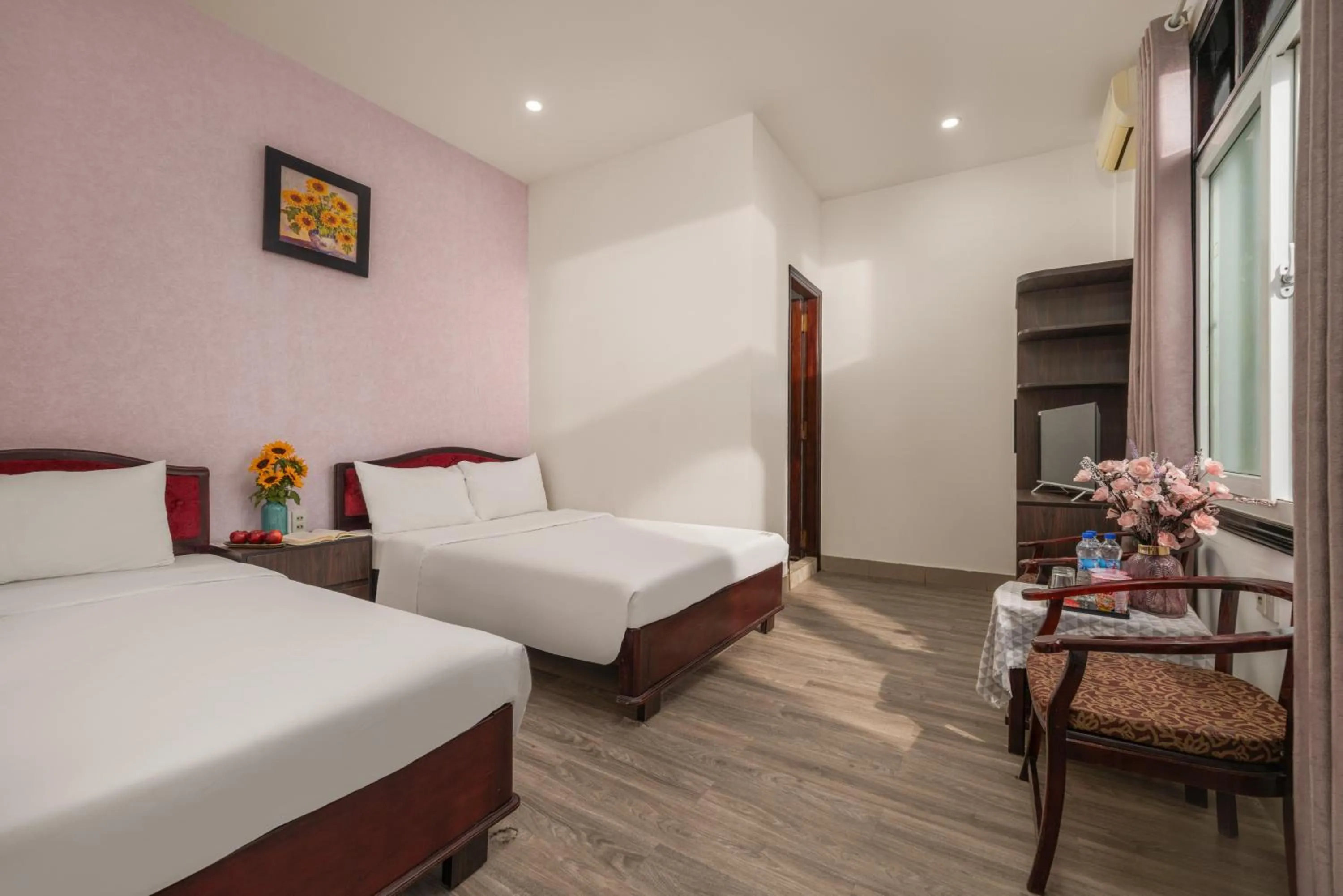 Deluxe Triple Room in KLY Hotel