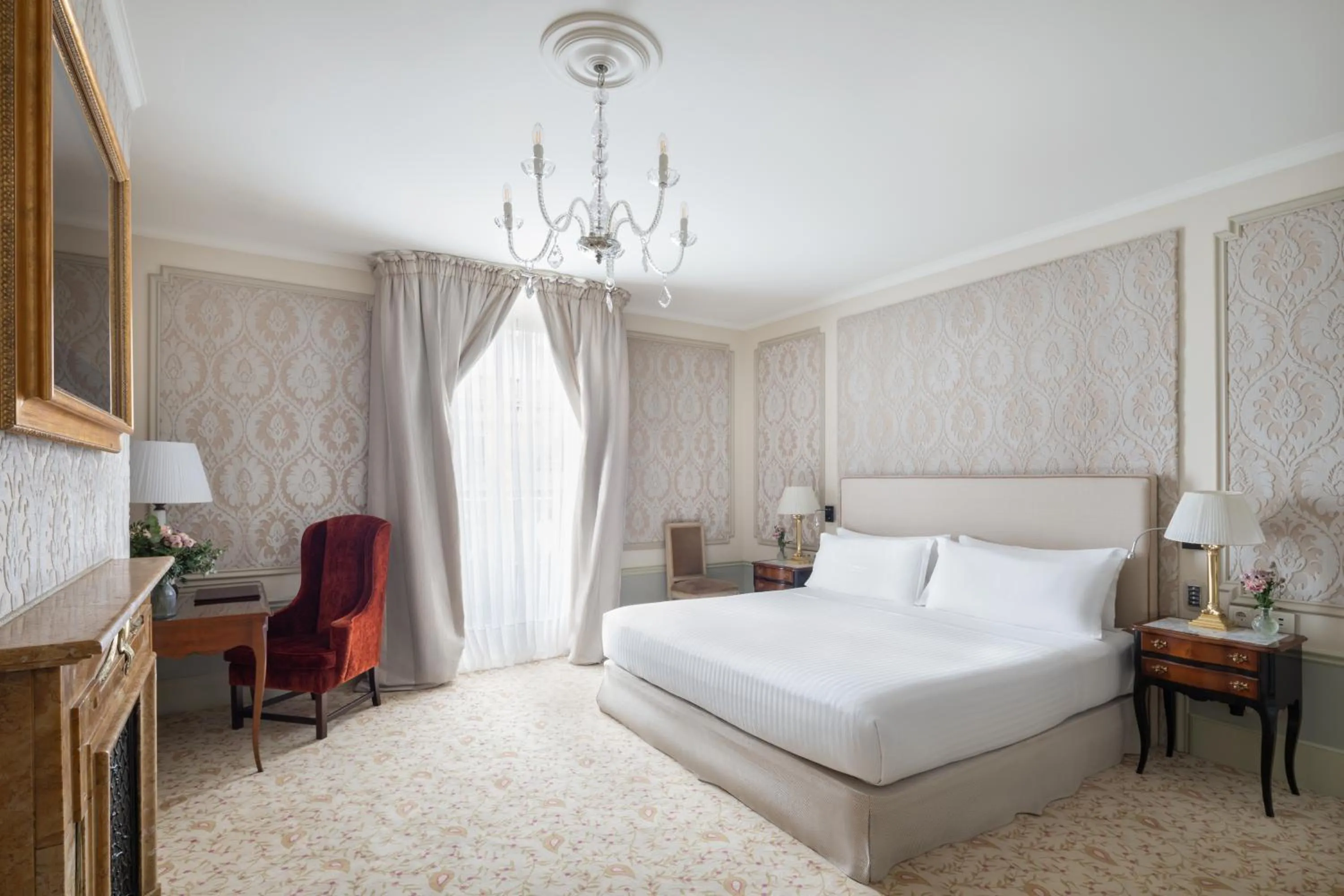 Superior Double Room in Hotel El Palace Barcelona