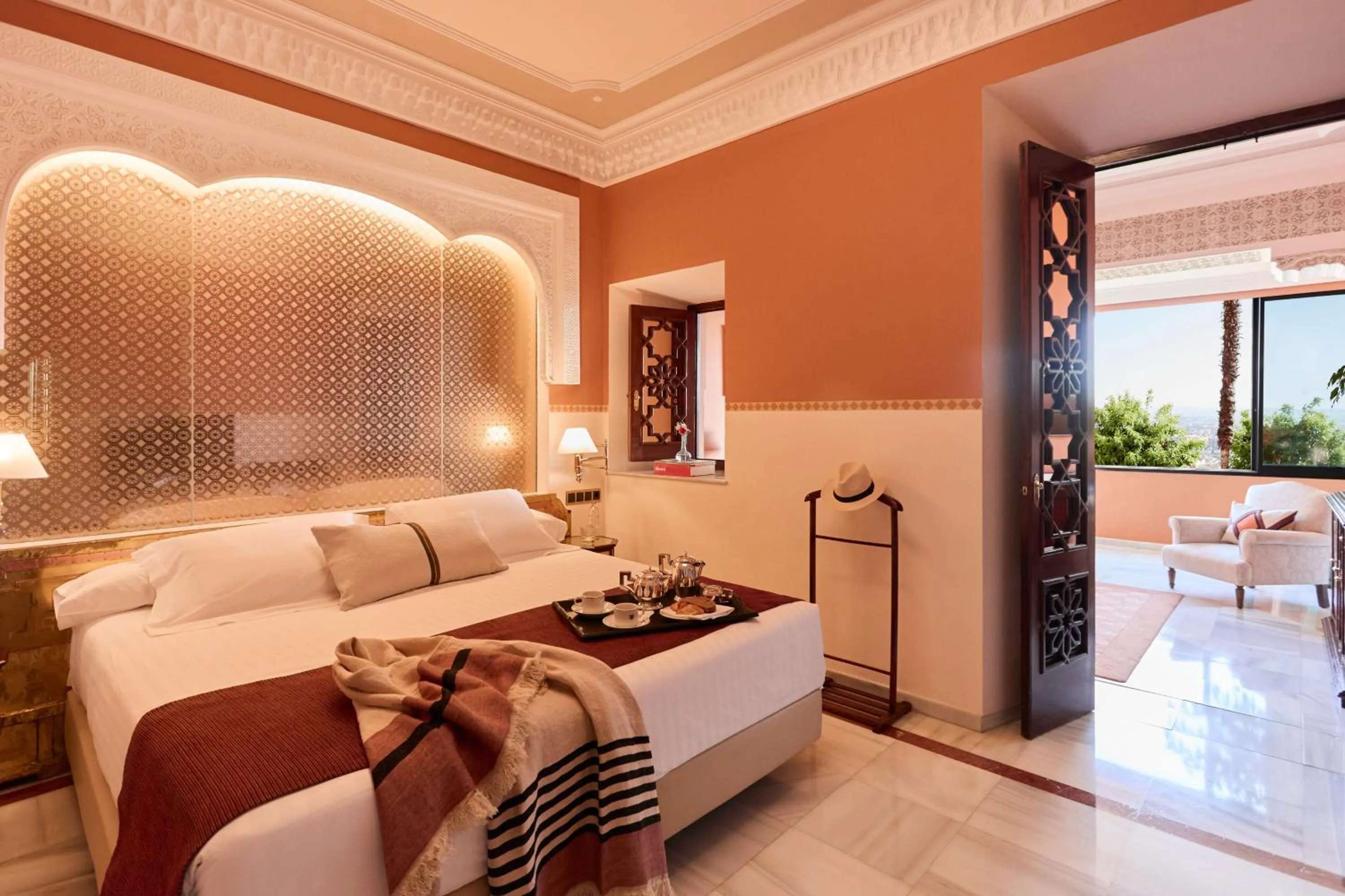 One-Bedroom King Suite in Alhambra Palace Hotel