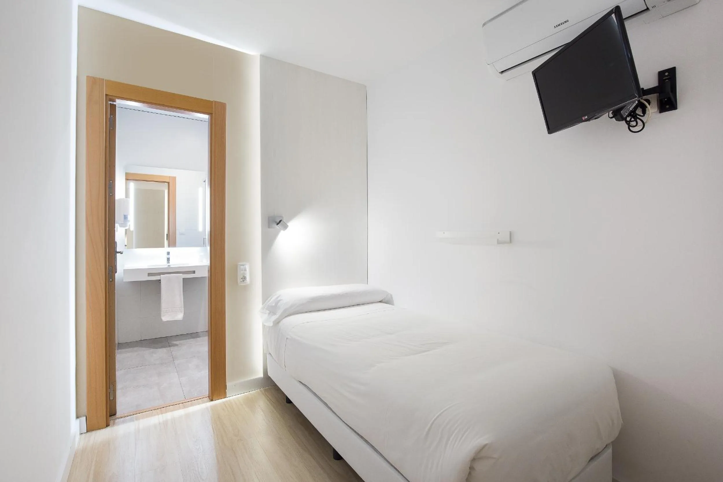 Single Room in Atenas Granada