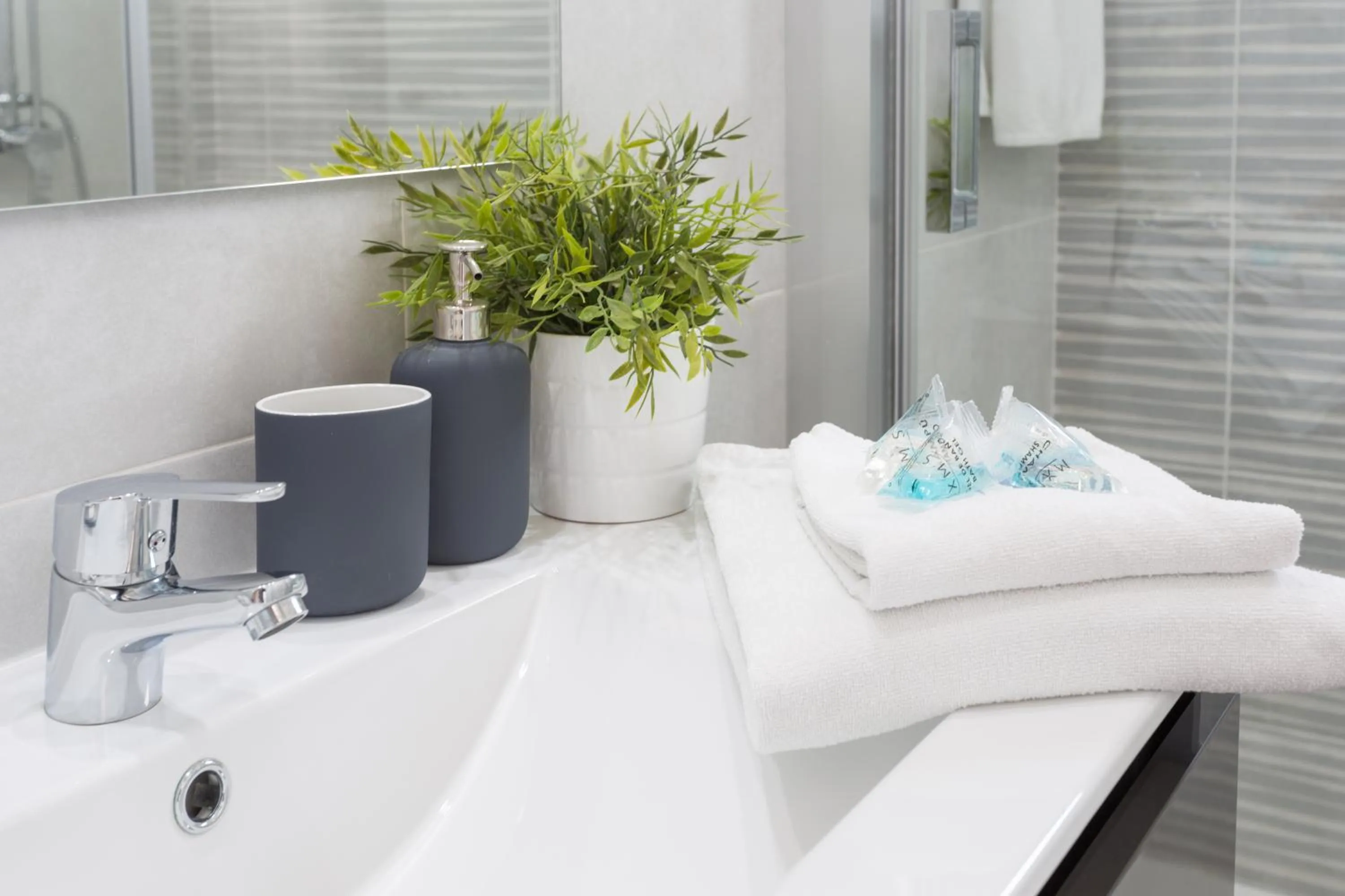 Two-Bedroom Apartment (3 Adults + 2 Children) in VIME La Reserva de Marbella