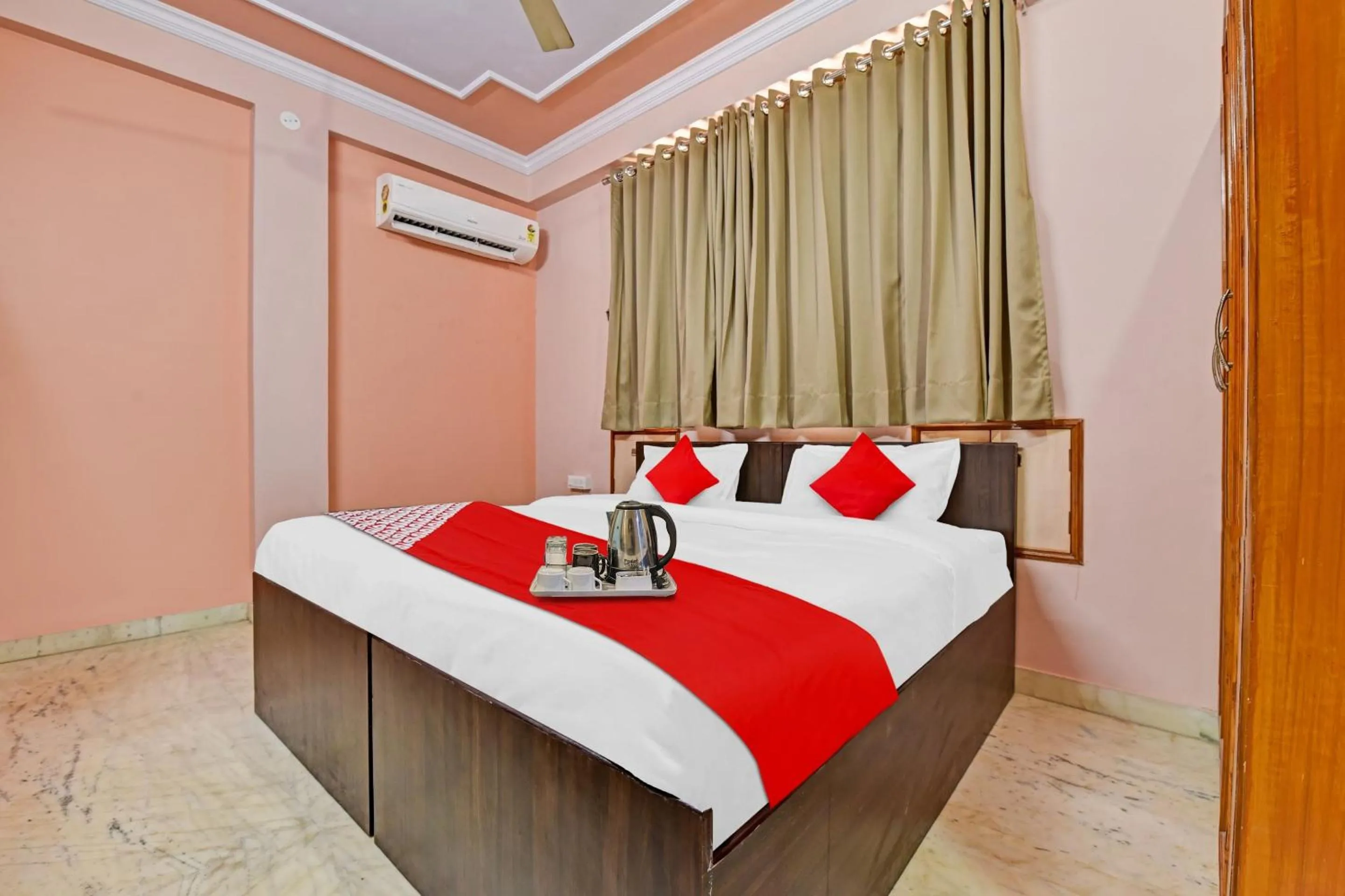 Standard Double Room - single occupancy in Hotel O Regal Stay