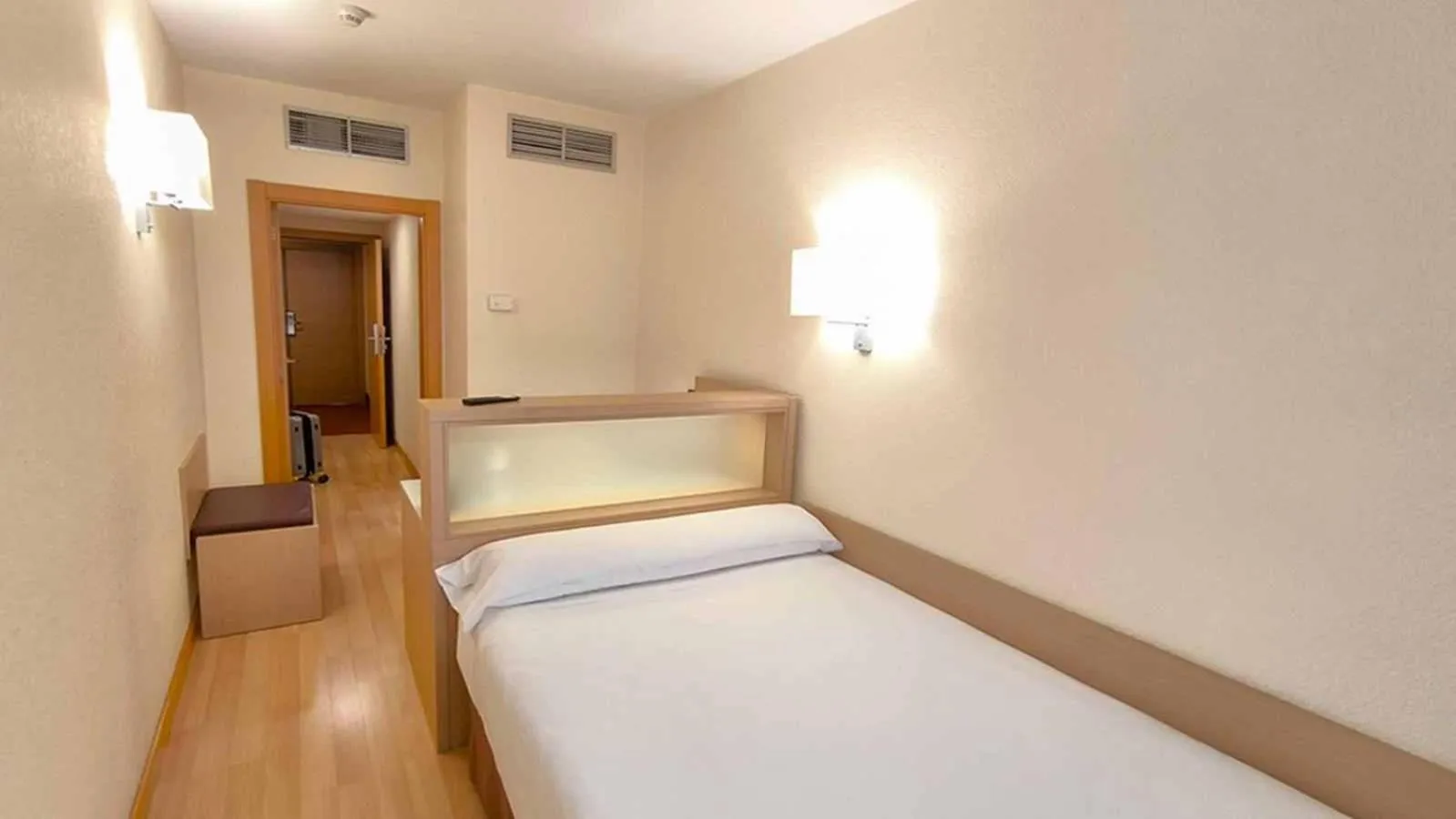 Single Room in Hotel Condes de Haro