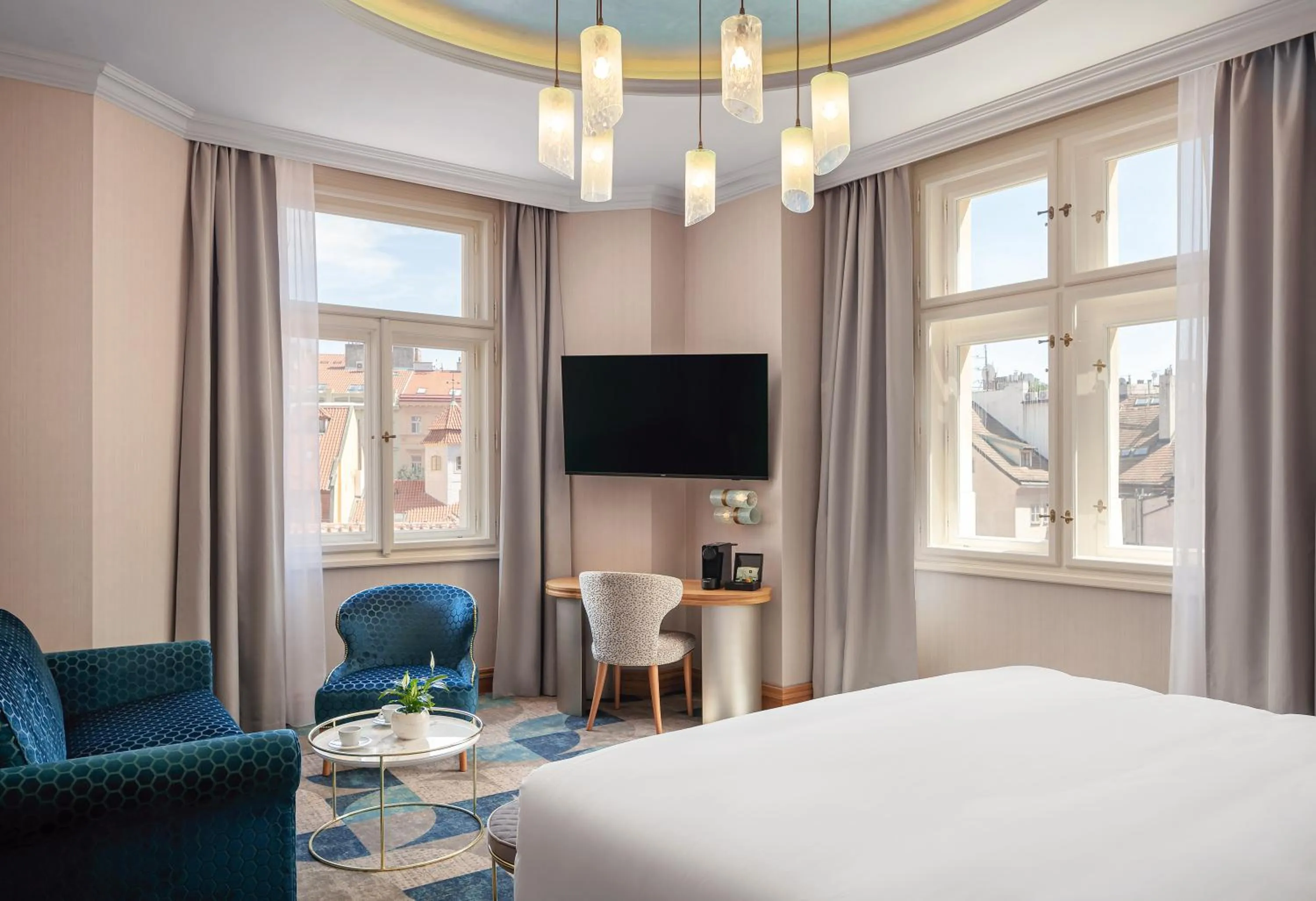 Deluxe Double Room with Sofa Bed in Allure Hotel & Residence Prague