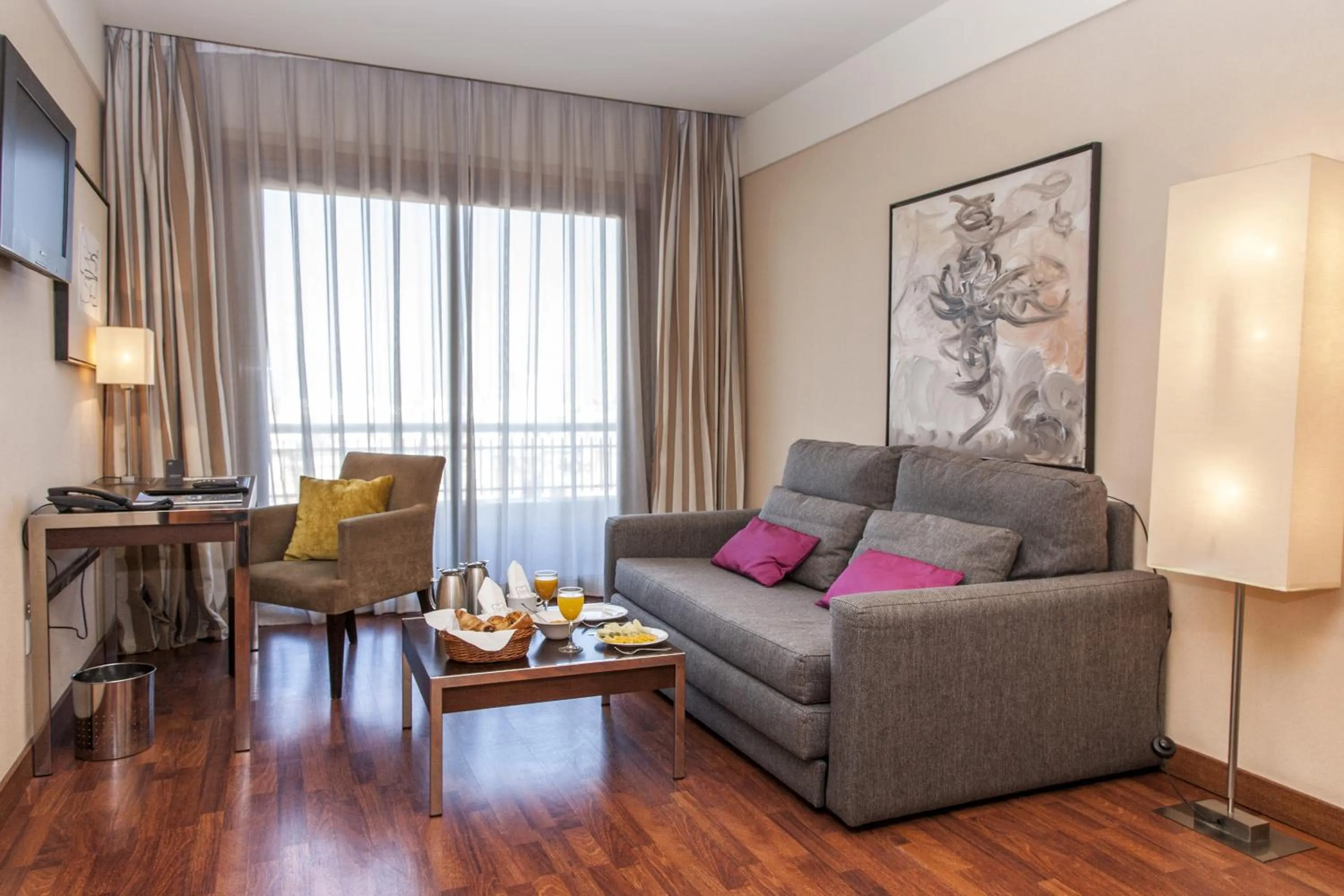 Junior Suite in Zenit Don Yo