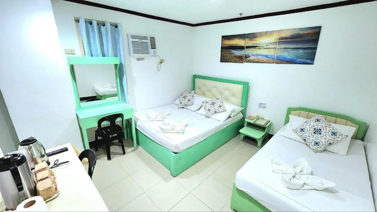 Triple Room in Demiren Hotel