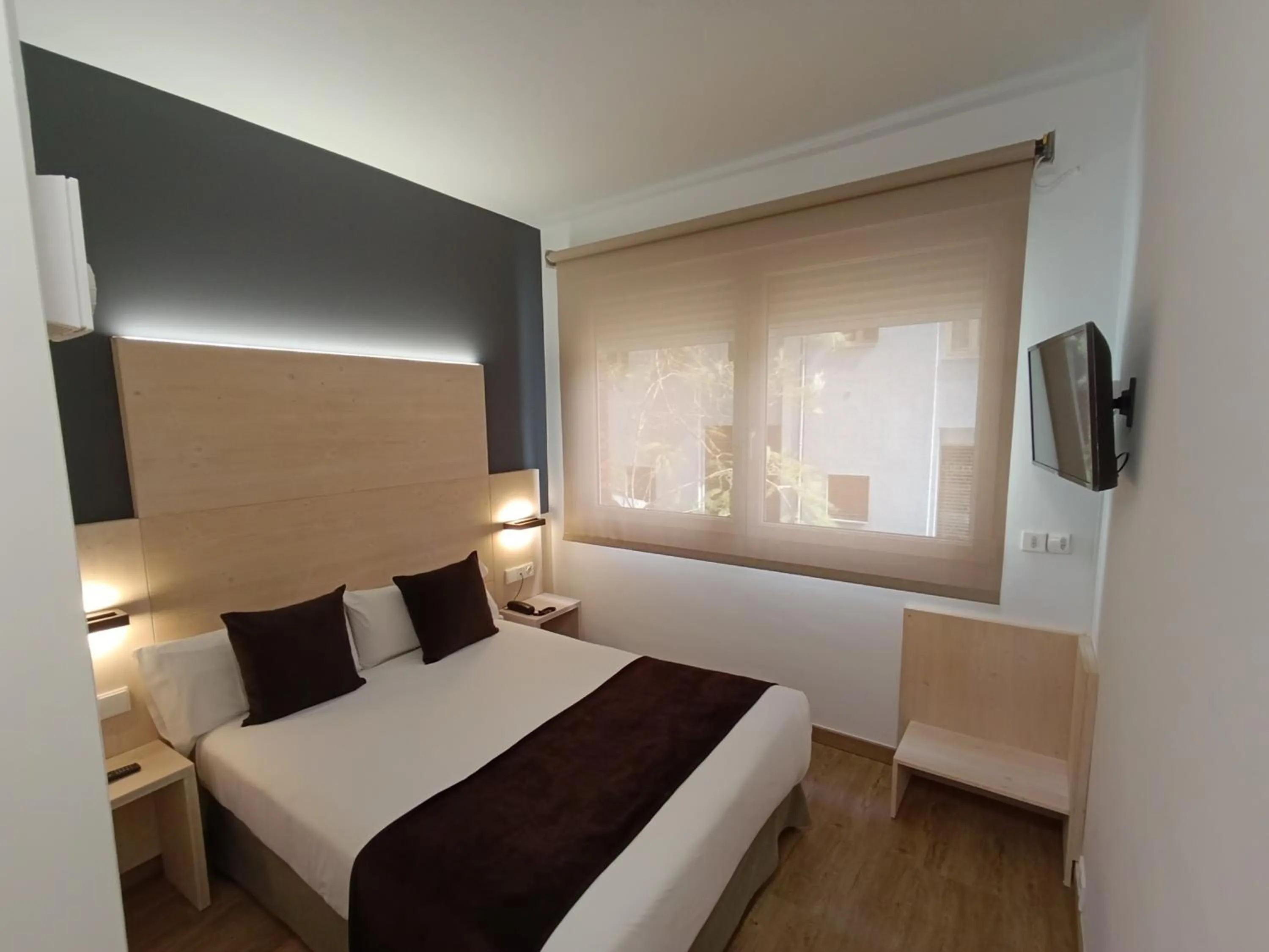 Single Room in Hotel Travessera