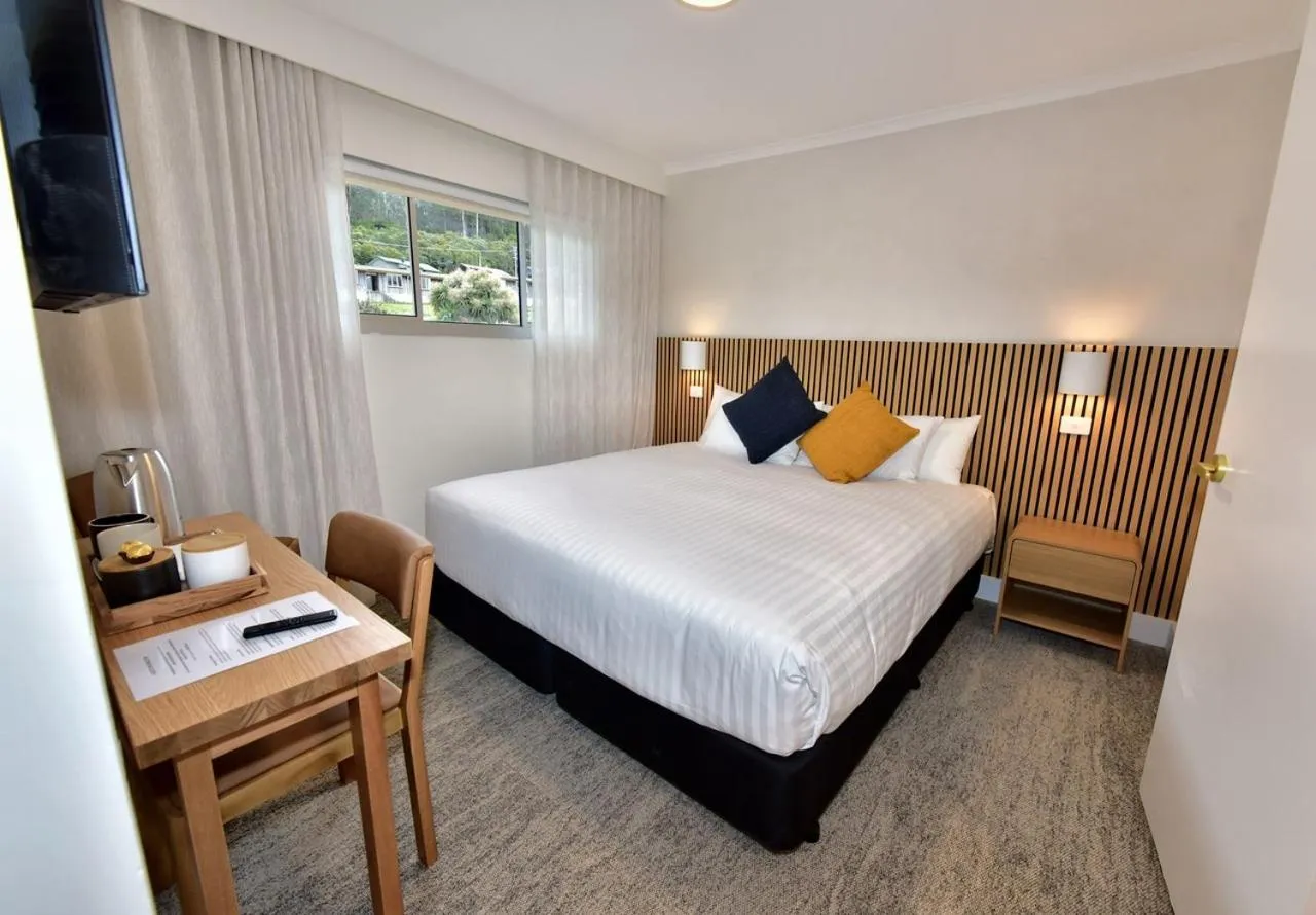 Classic Double Room with Mountain View in Lufra Beachside Hotel