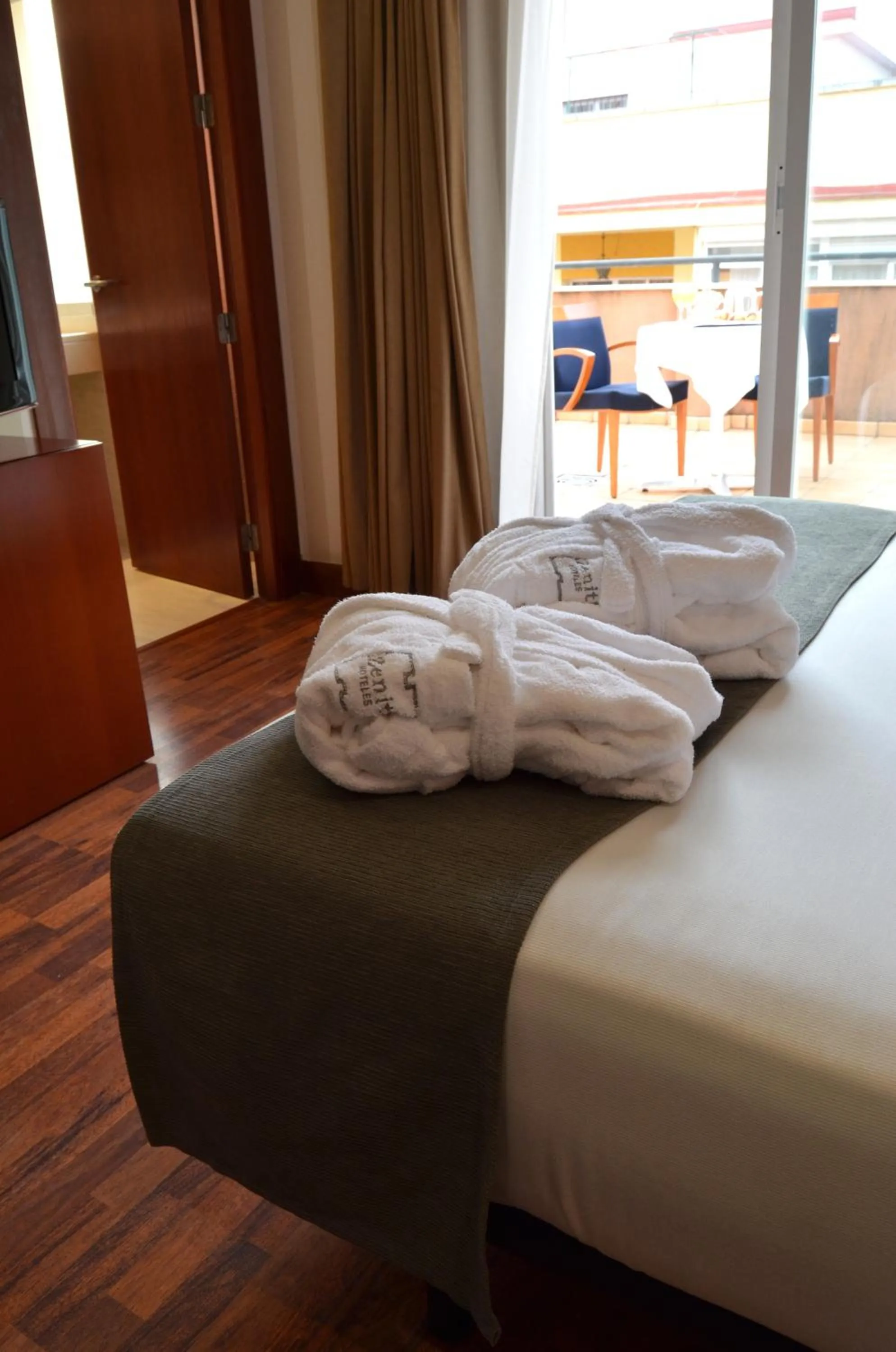 Double Room with Terrace in Zenit Málaga