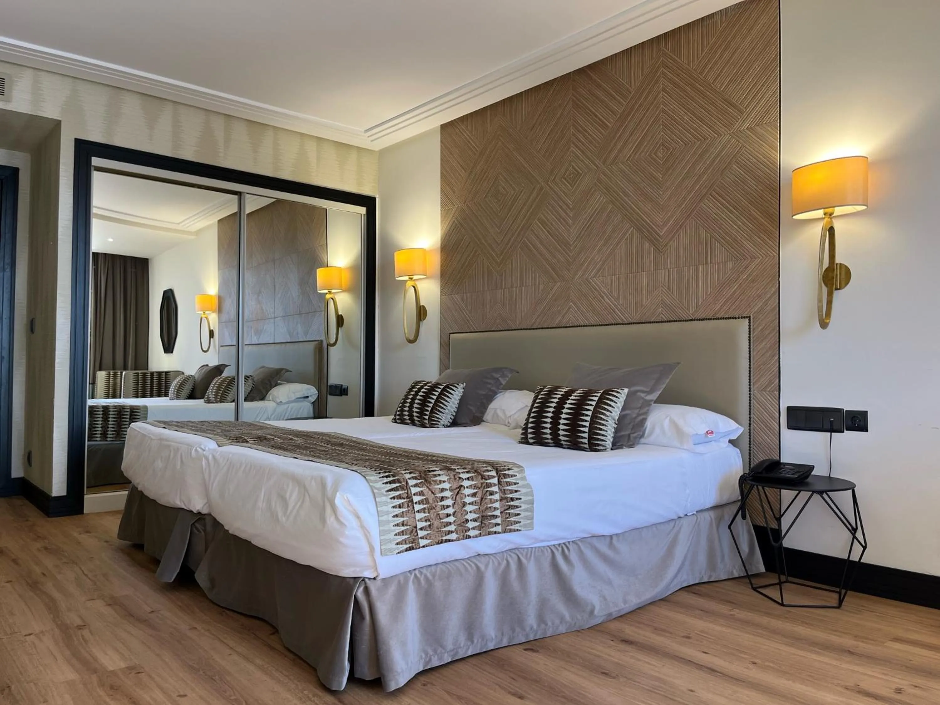 Twin Room with Sea View in Hotel Bahía