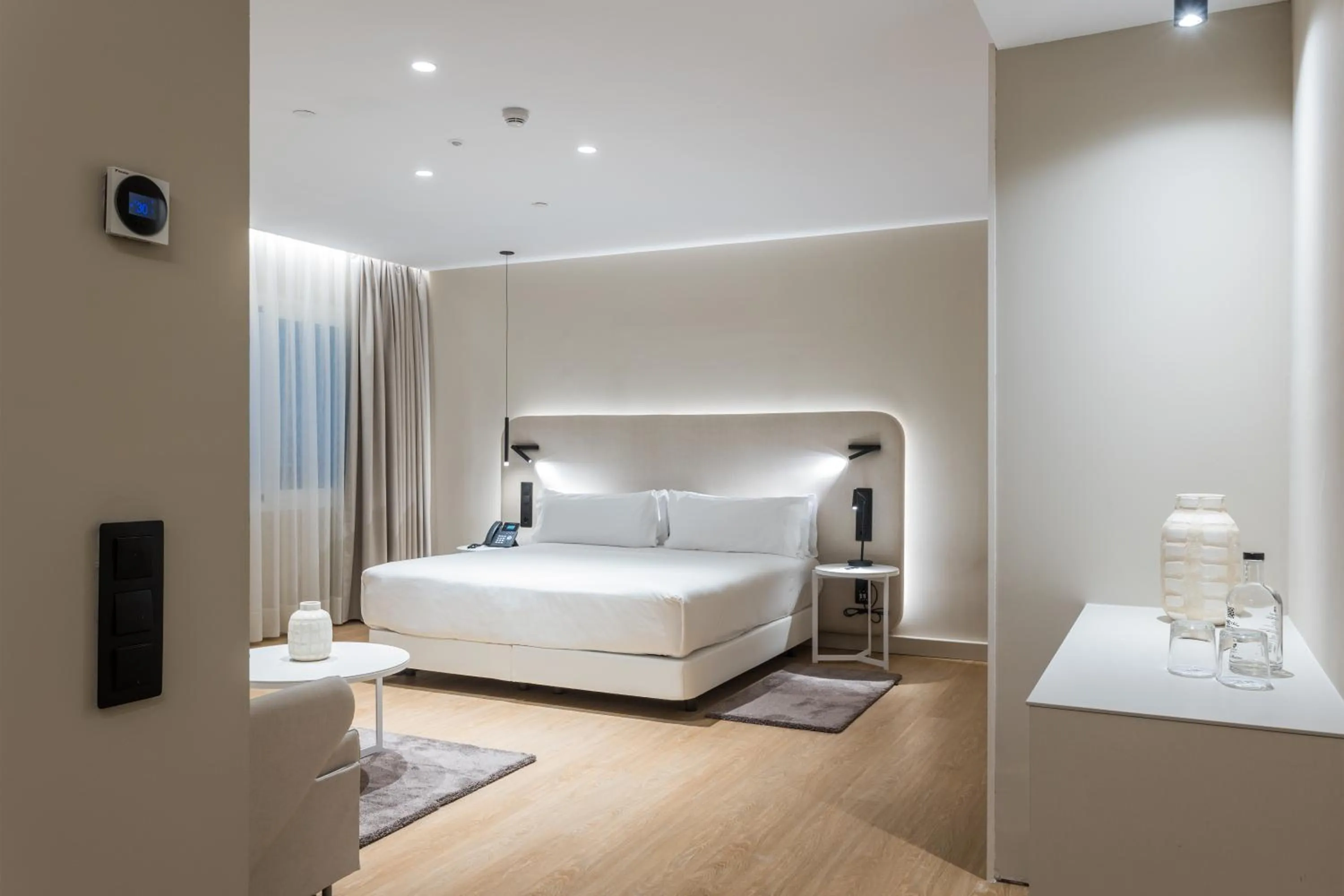 Two Connecting Junior Suite in Royal Ramblas