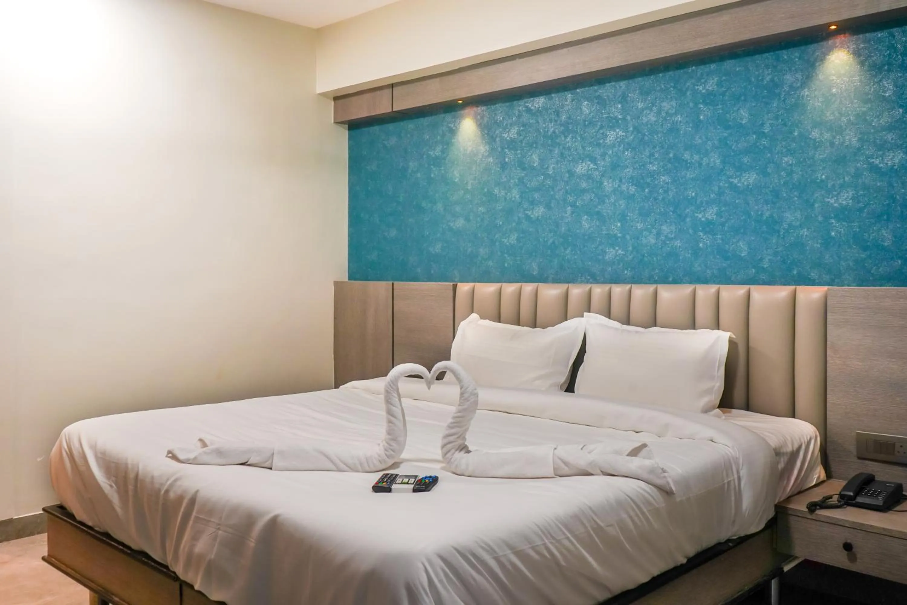 Deluxe Room - single occupancy in Hotel VR Grand