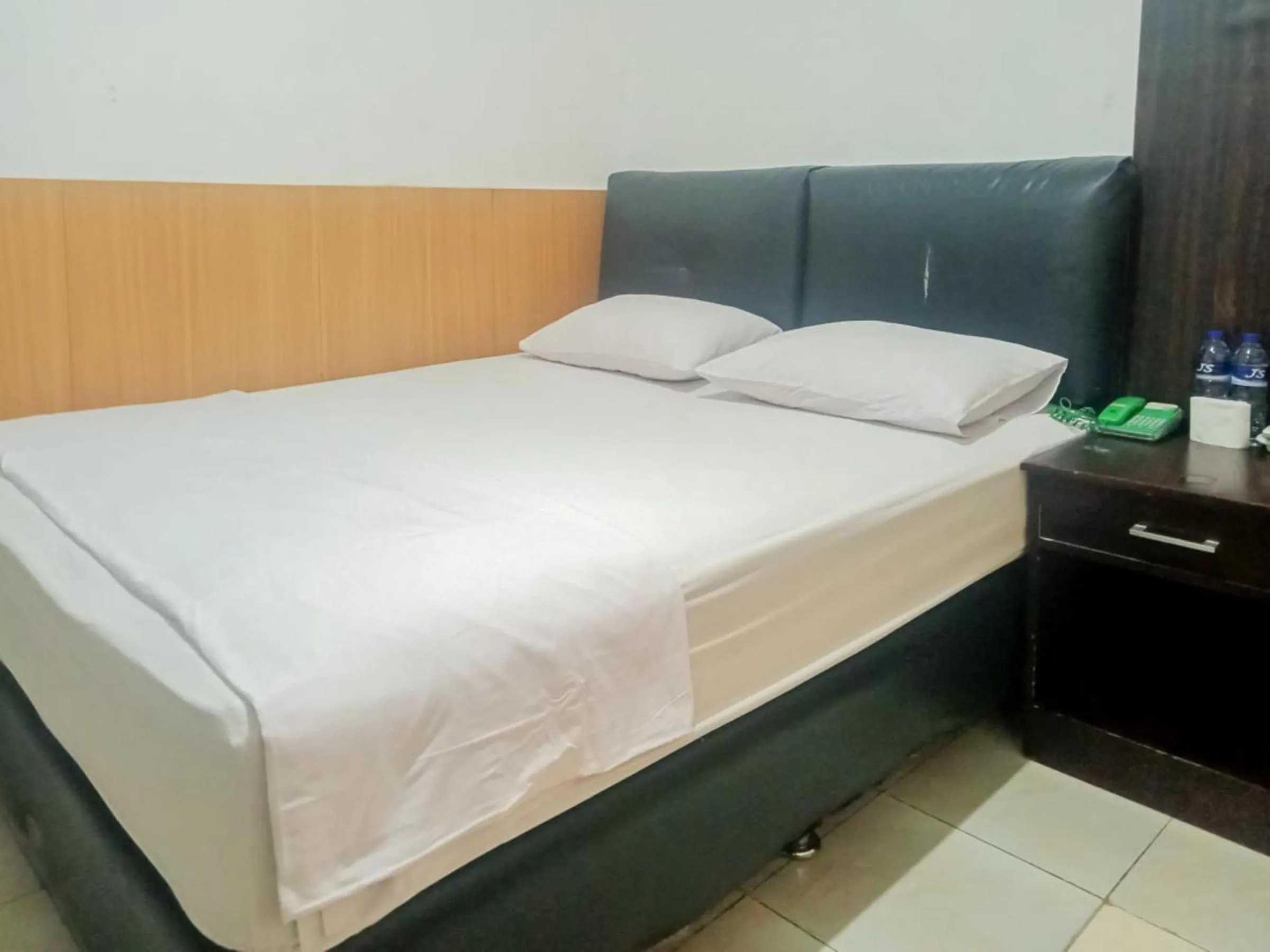 Superior Double Room in Homestay Akik Hijau Near Panakkukang