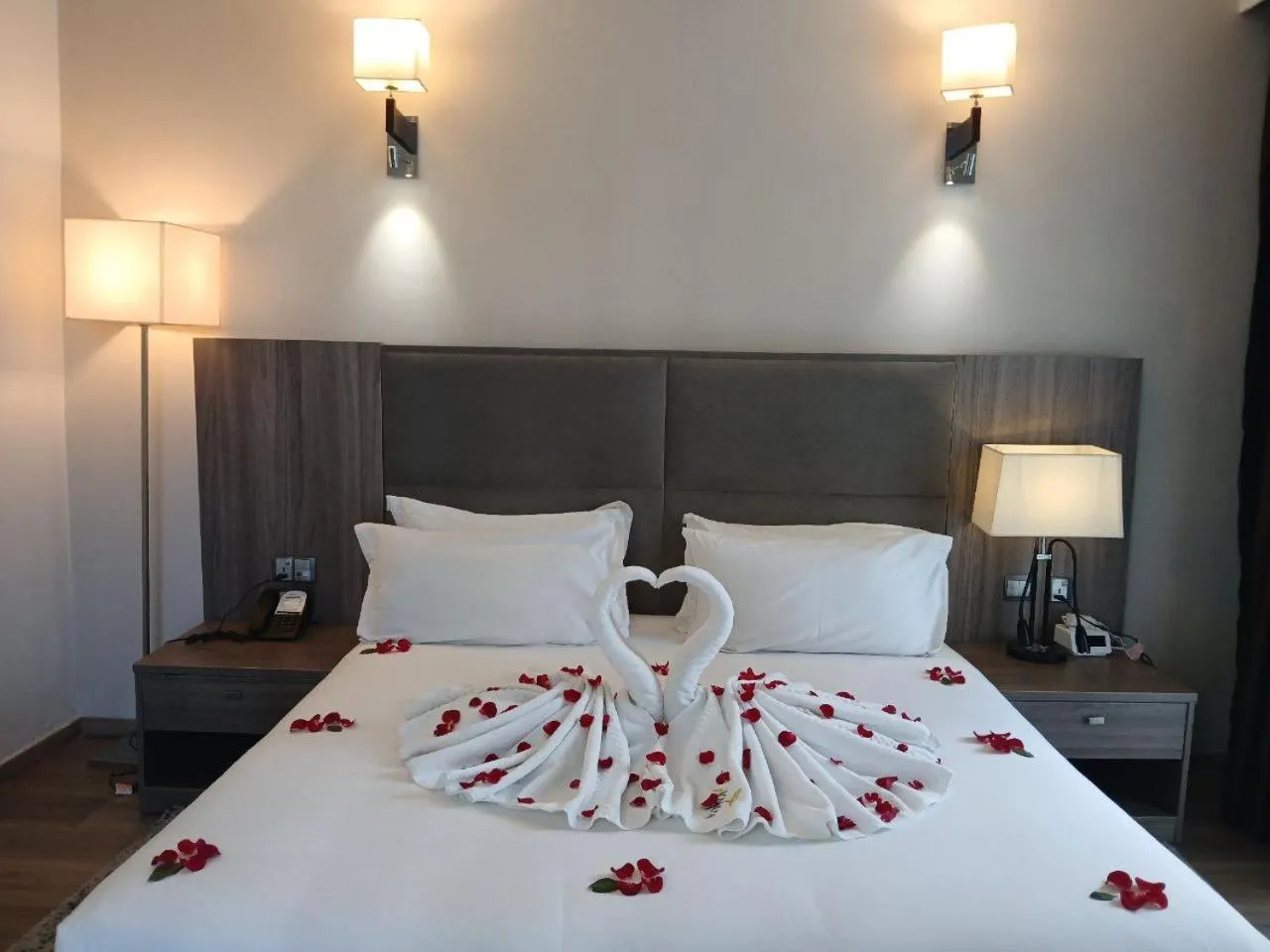 Standard Single Room in TH BonRoyal Hotel