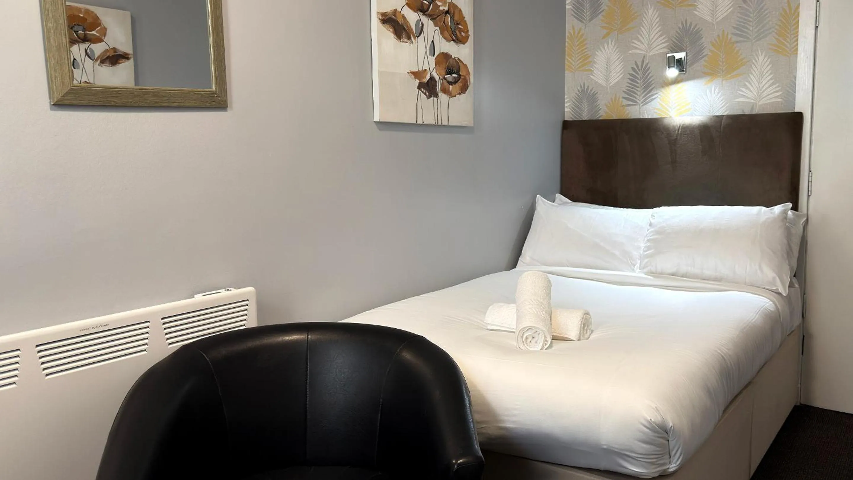 Single Room in Lord Nelson Hotel by Compass Hospitality