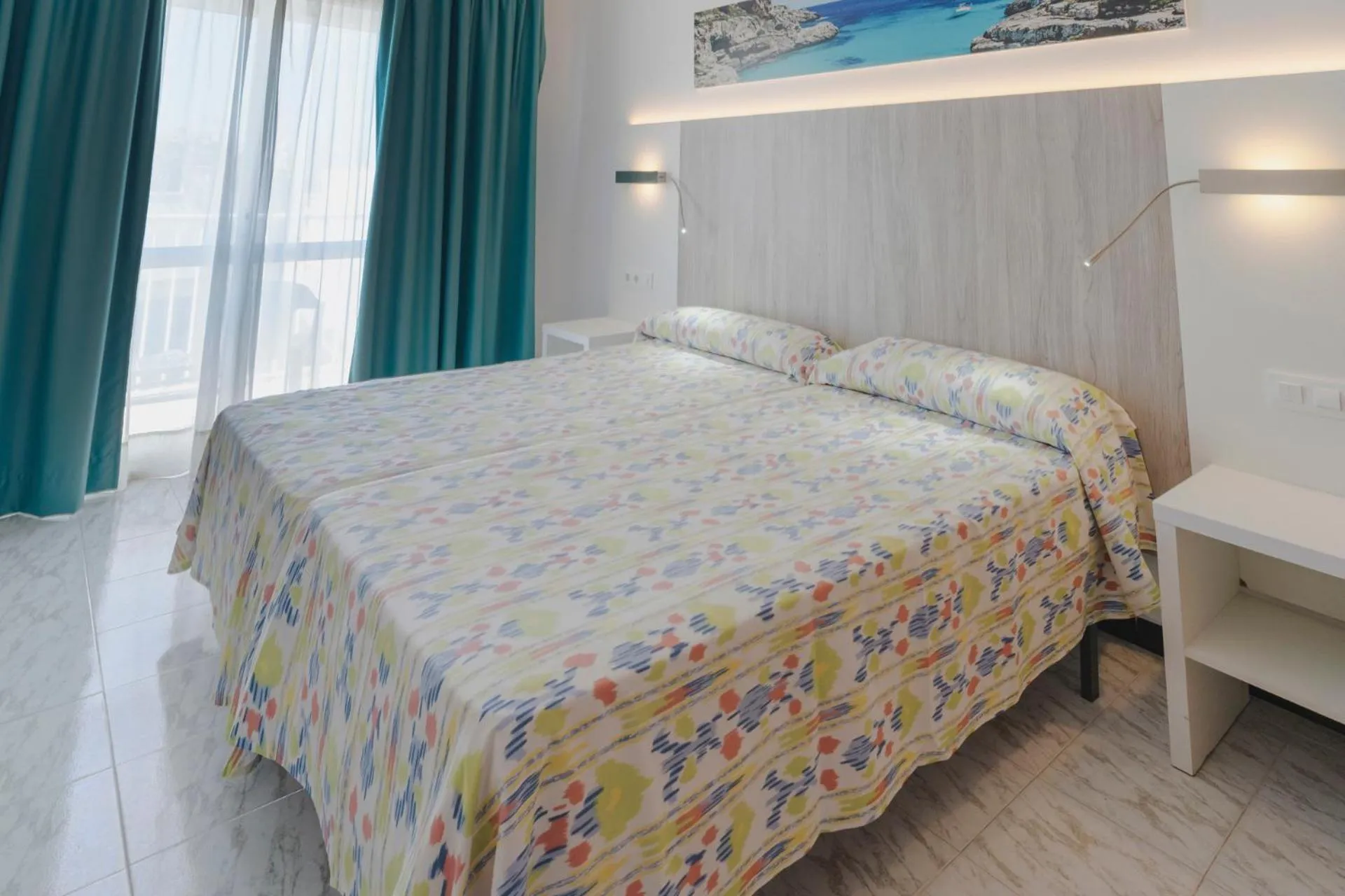 Double Room with Terrace in Hotel Amic Can Pastilla