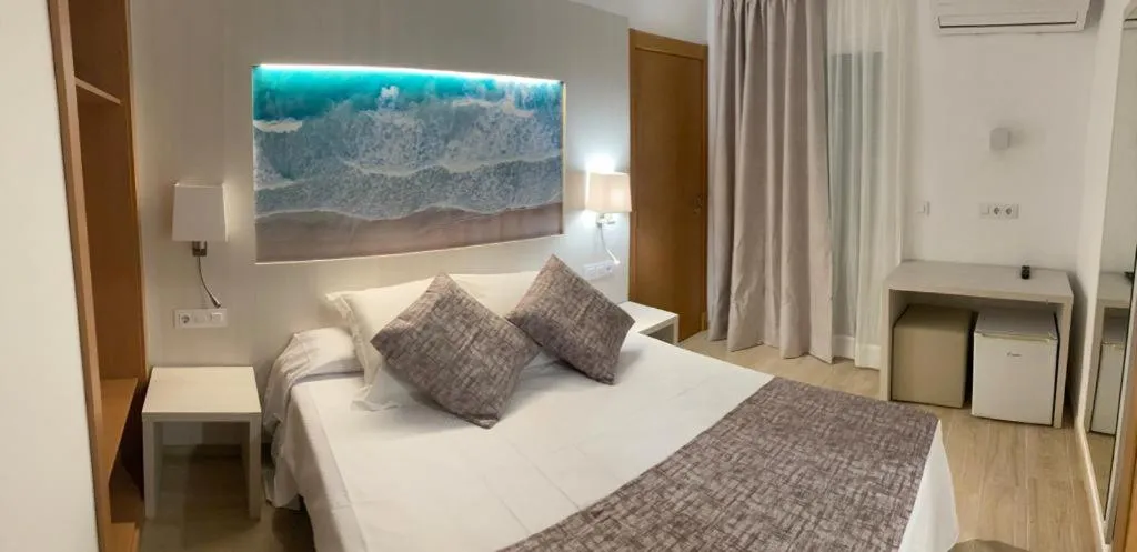 Premium Double Room in Hotel Amic Colon