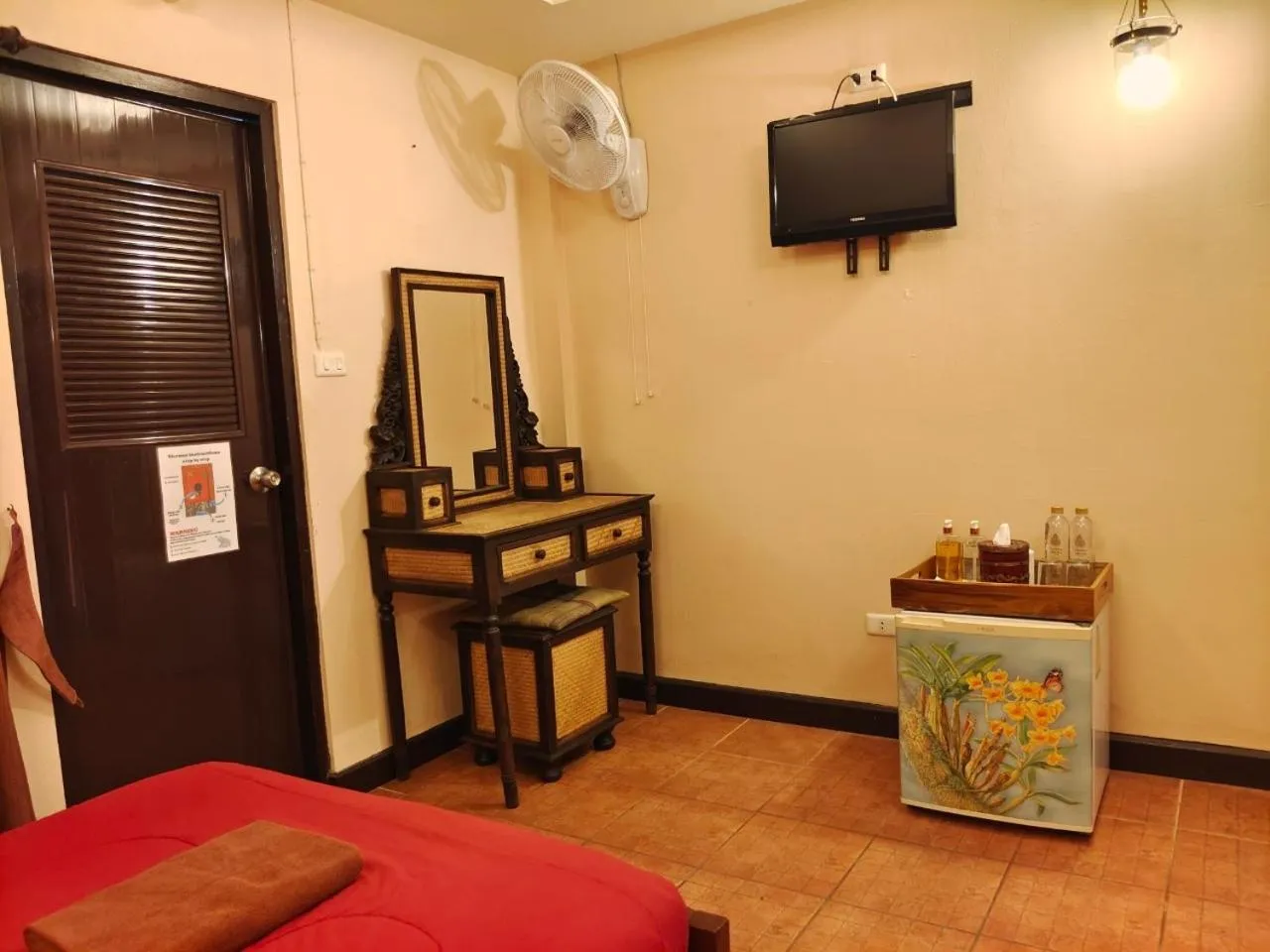 Standard Twin Room in Wualai Boutique by Lanna Oriental