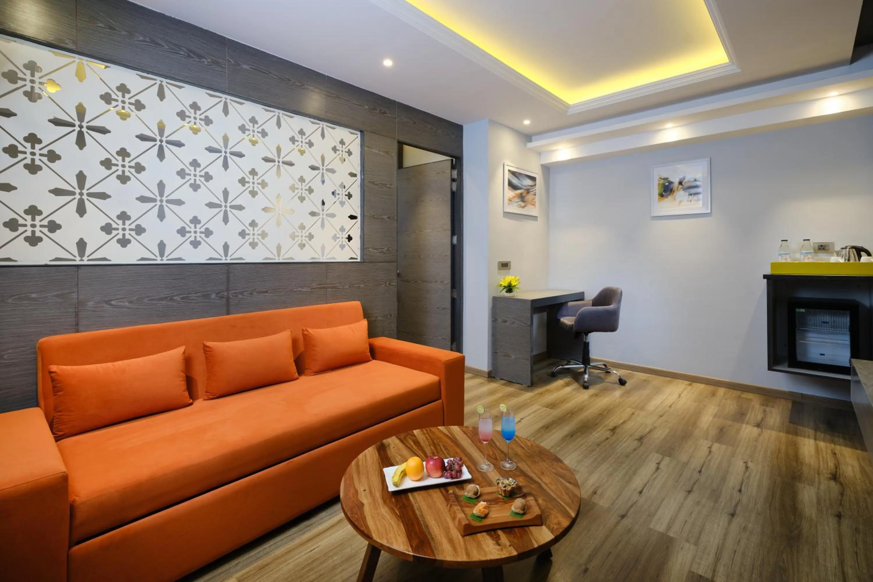 King Room - single occupancy in Zone By The Park Pathankot