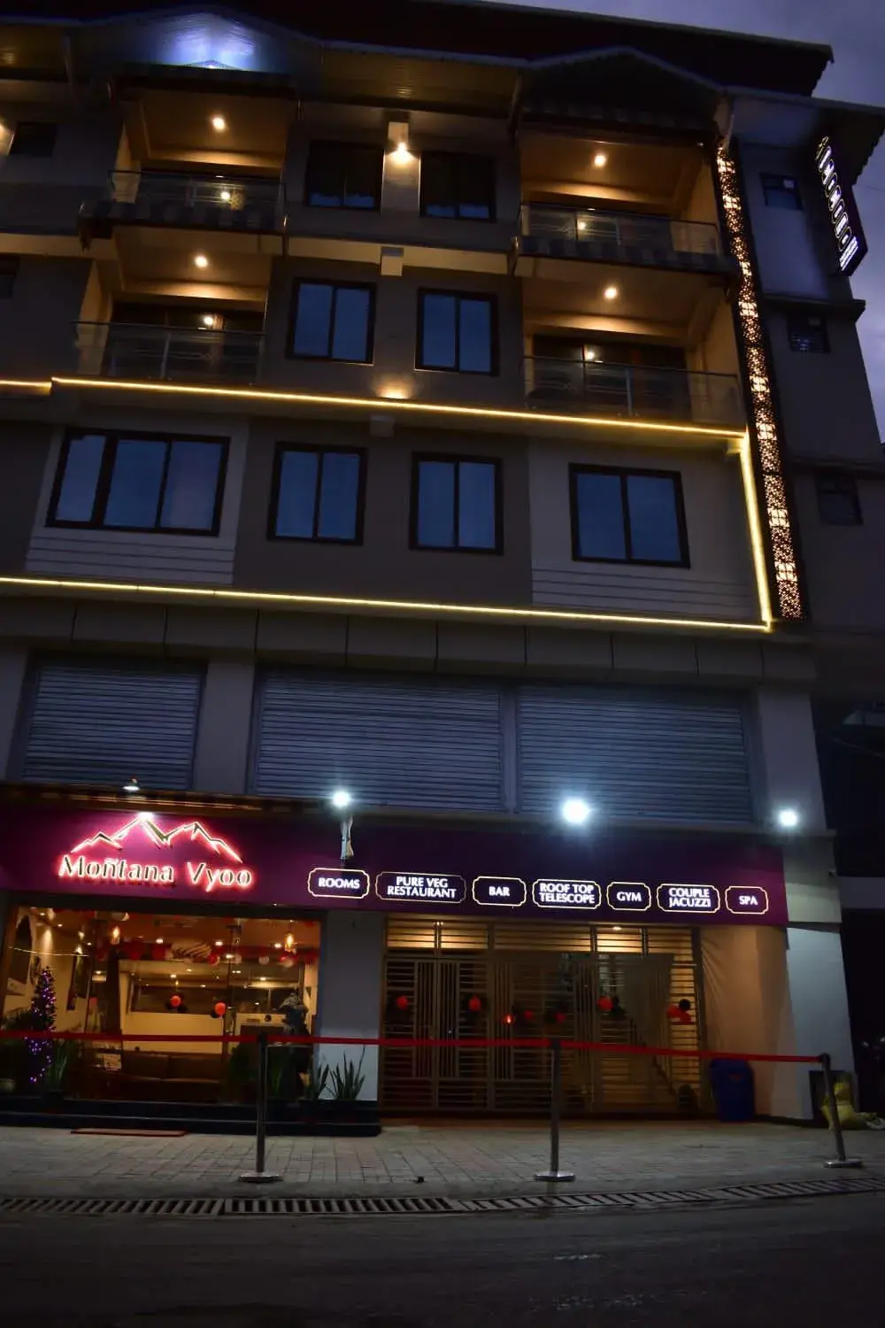 HOTEL MONTANA VYOO HOTEL MONTANA VYOO