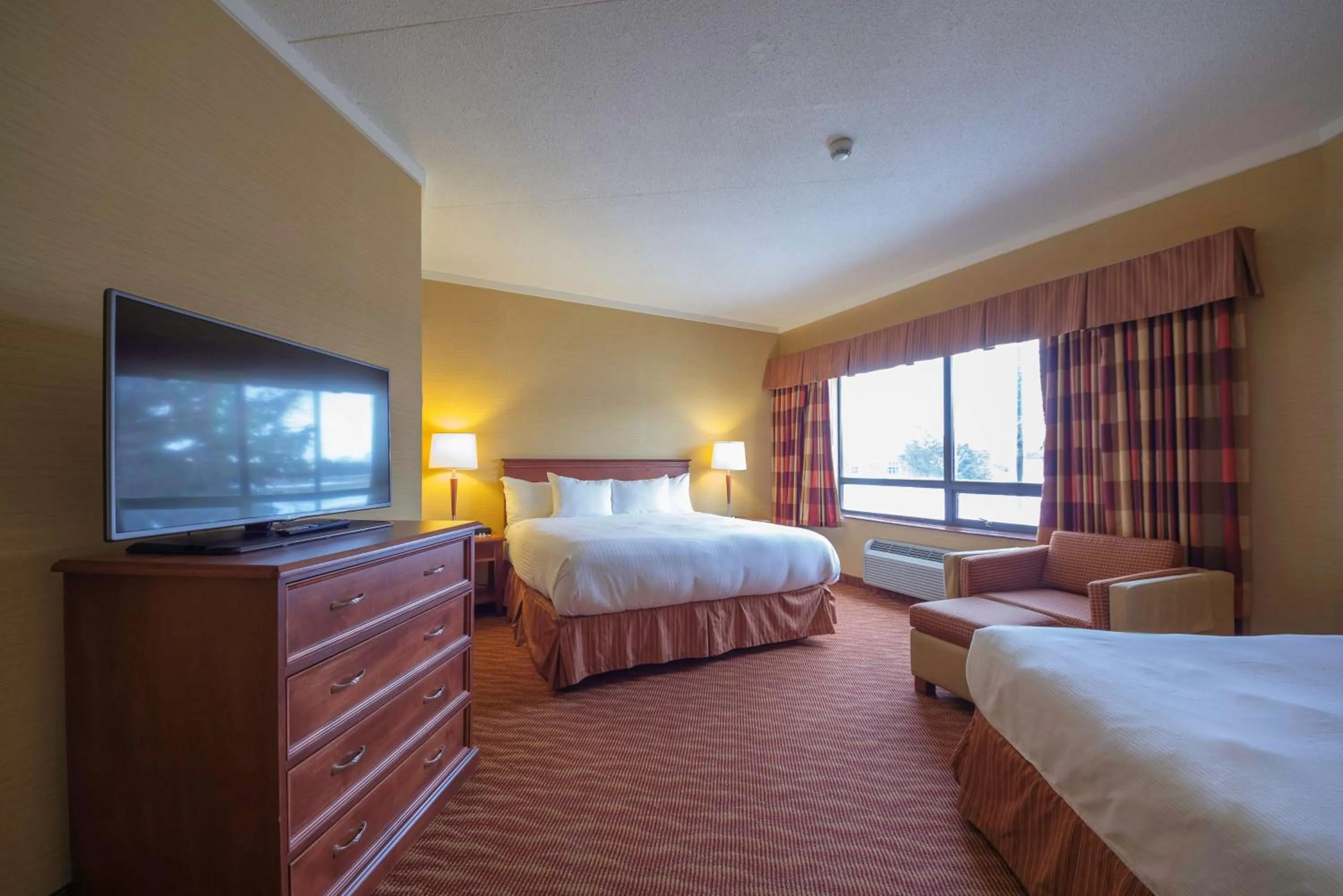 King Suite with Sofa Bed - Non-Smoking in The Water Tower Inn - BW Premier Collection