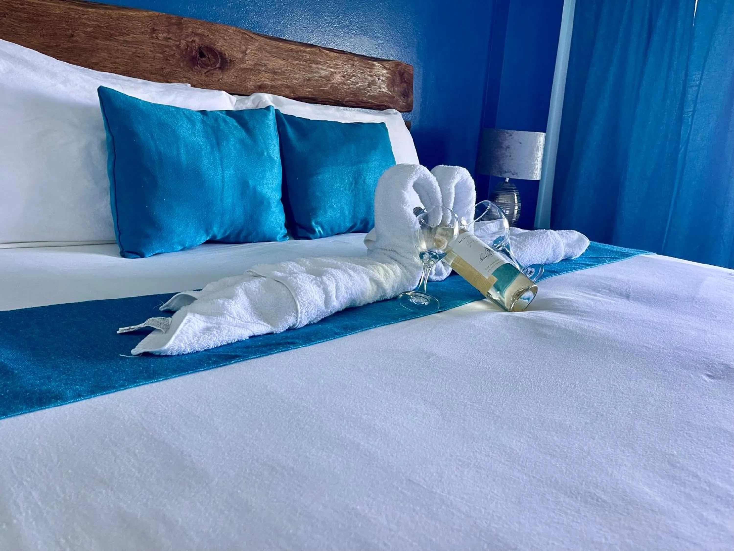 Deluxe Double Room with Sea View in Sand and Tan Beach Hotel