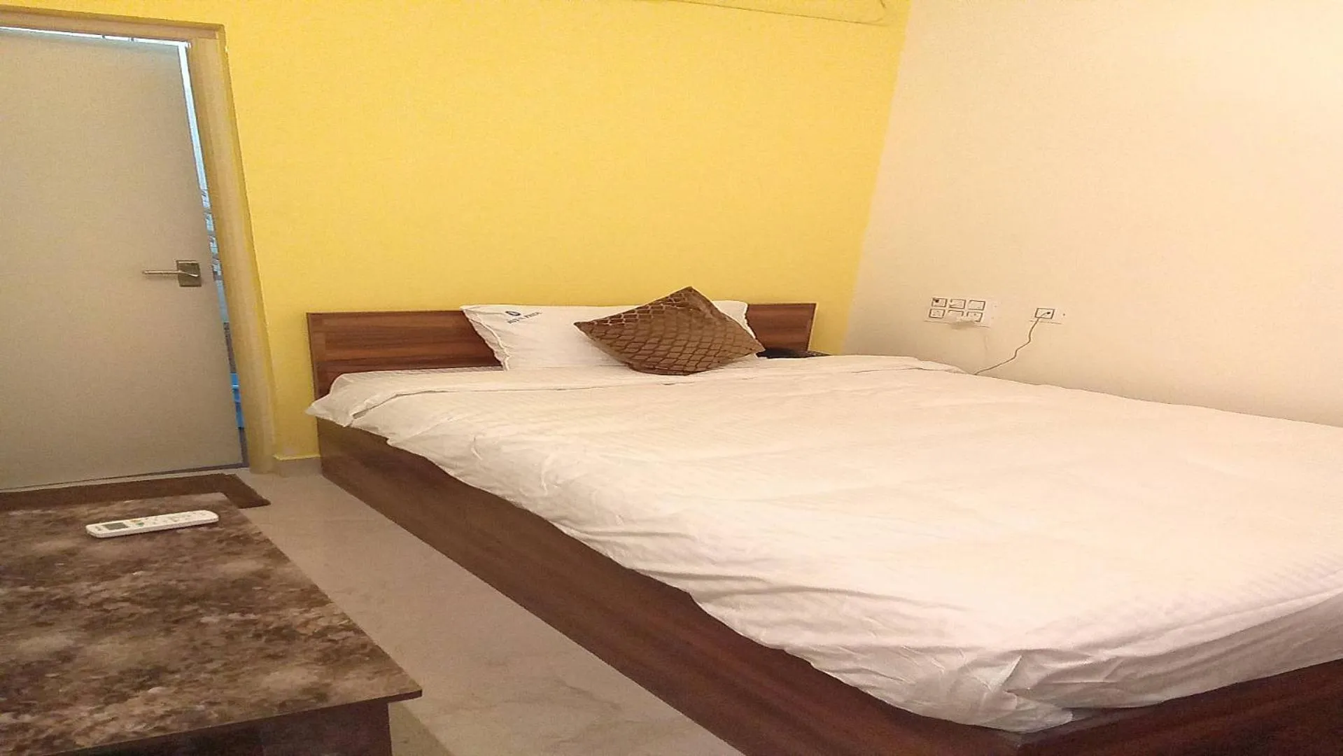 Deluxe Single Room - single occupancy in PPH Living Royal Pride
