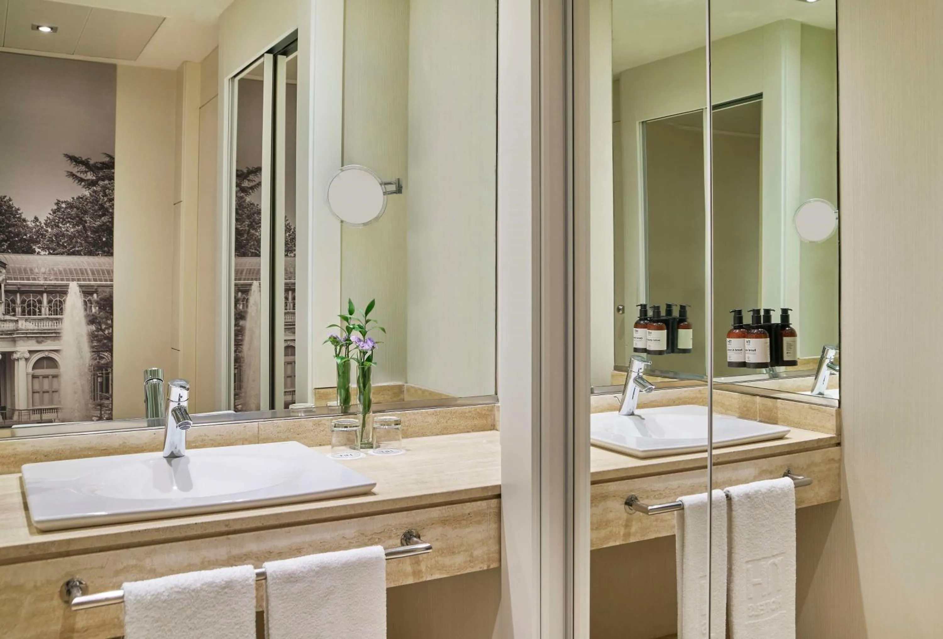 Standard Double or Twin Room in NH Madrid Nacional