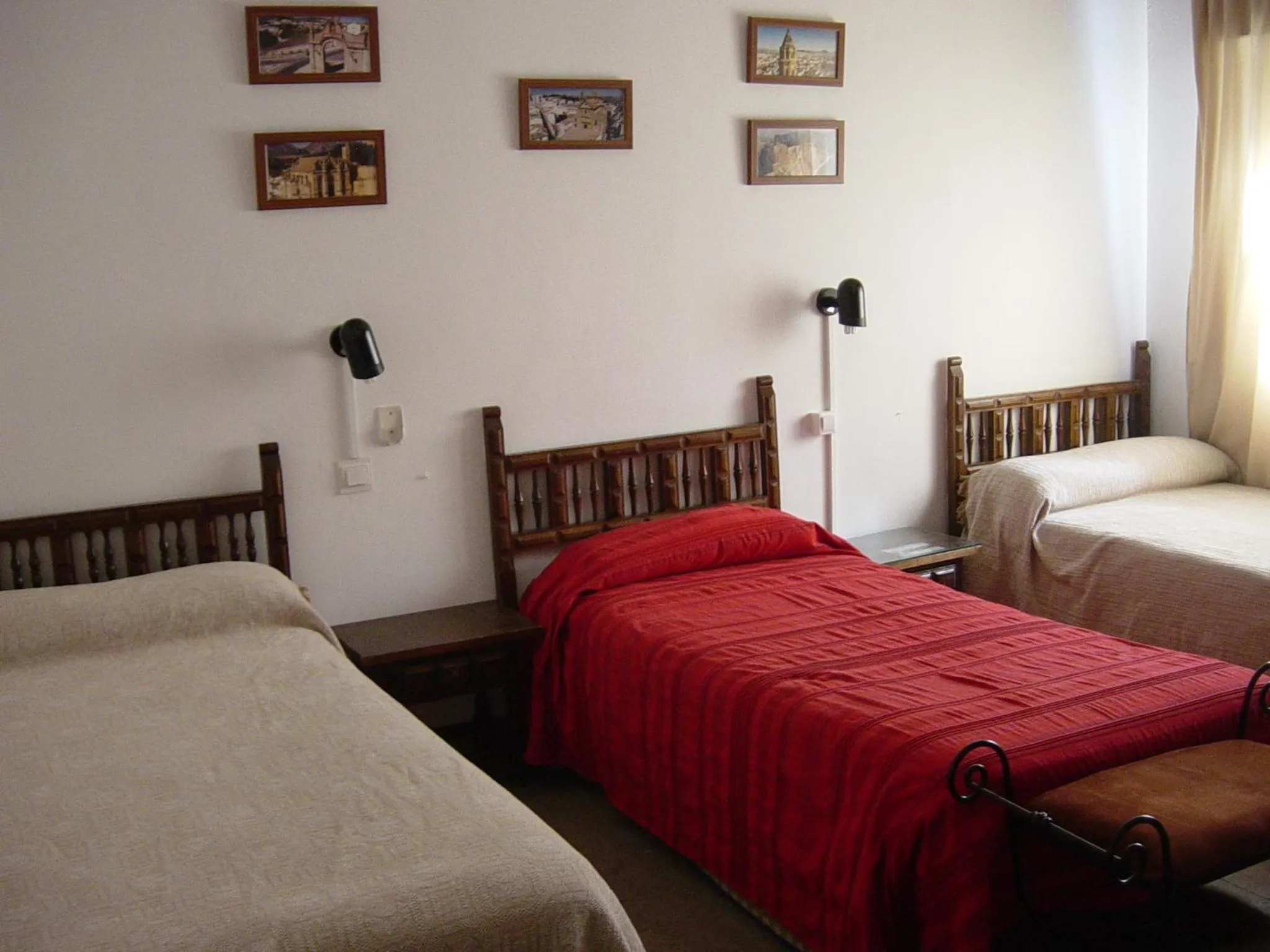 Quadruple Room in Hostal Colon Antequera