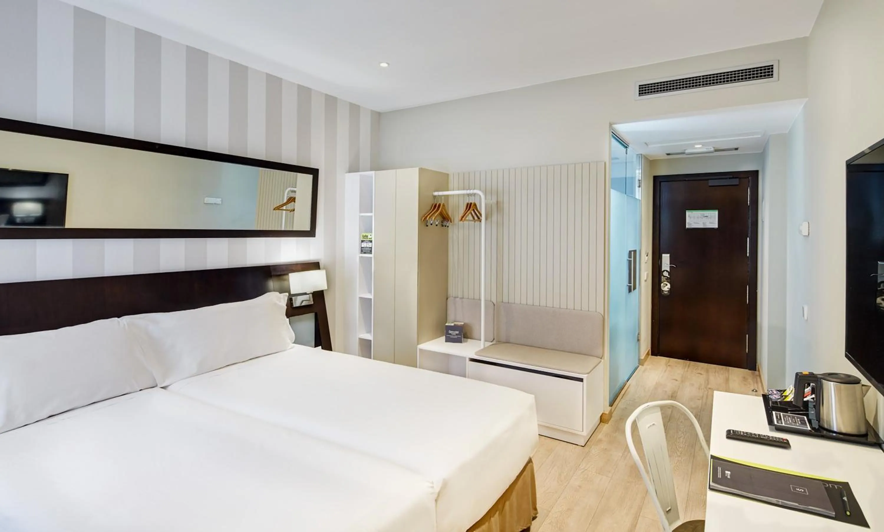 Superior Double or Twin Room in Sercotel Madrid Aeropuerto