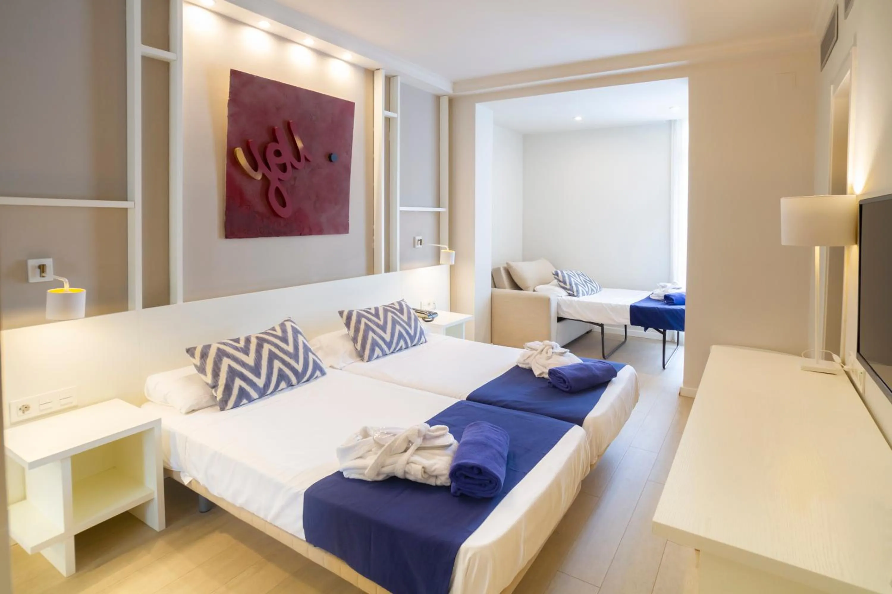 Deluxe Triple Room in Ibersol Antemare - Adults Only